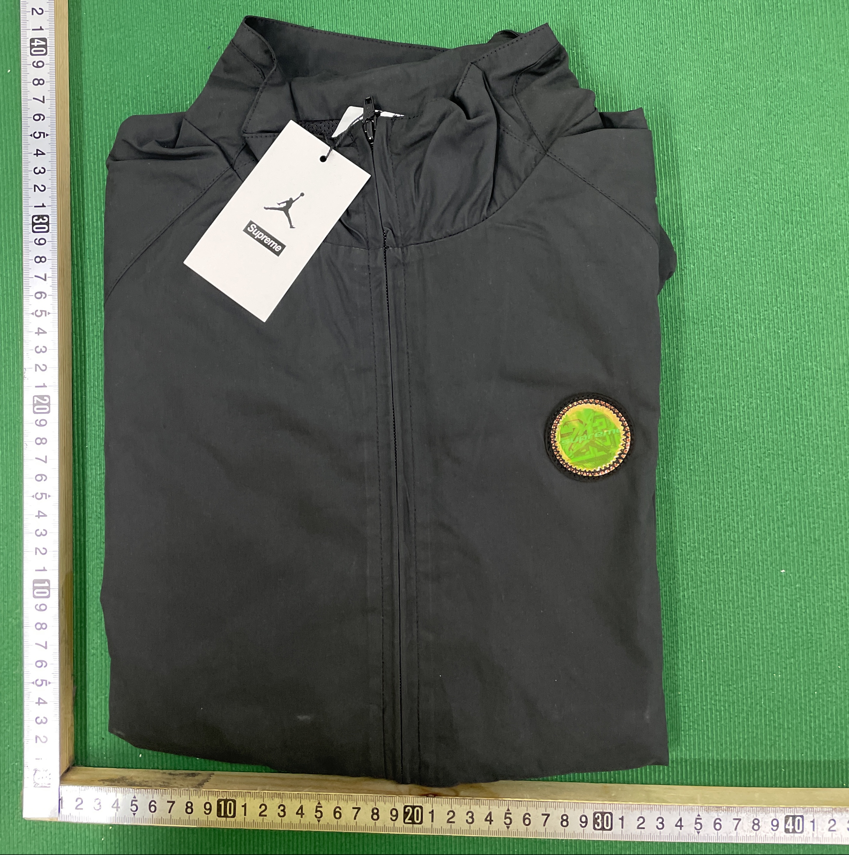 Jacket QC photo 1 of 10