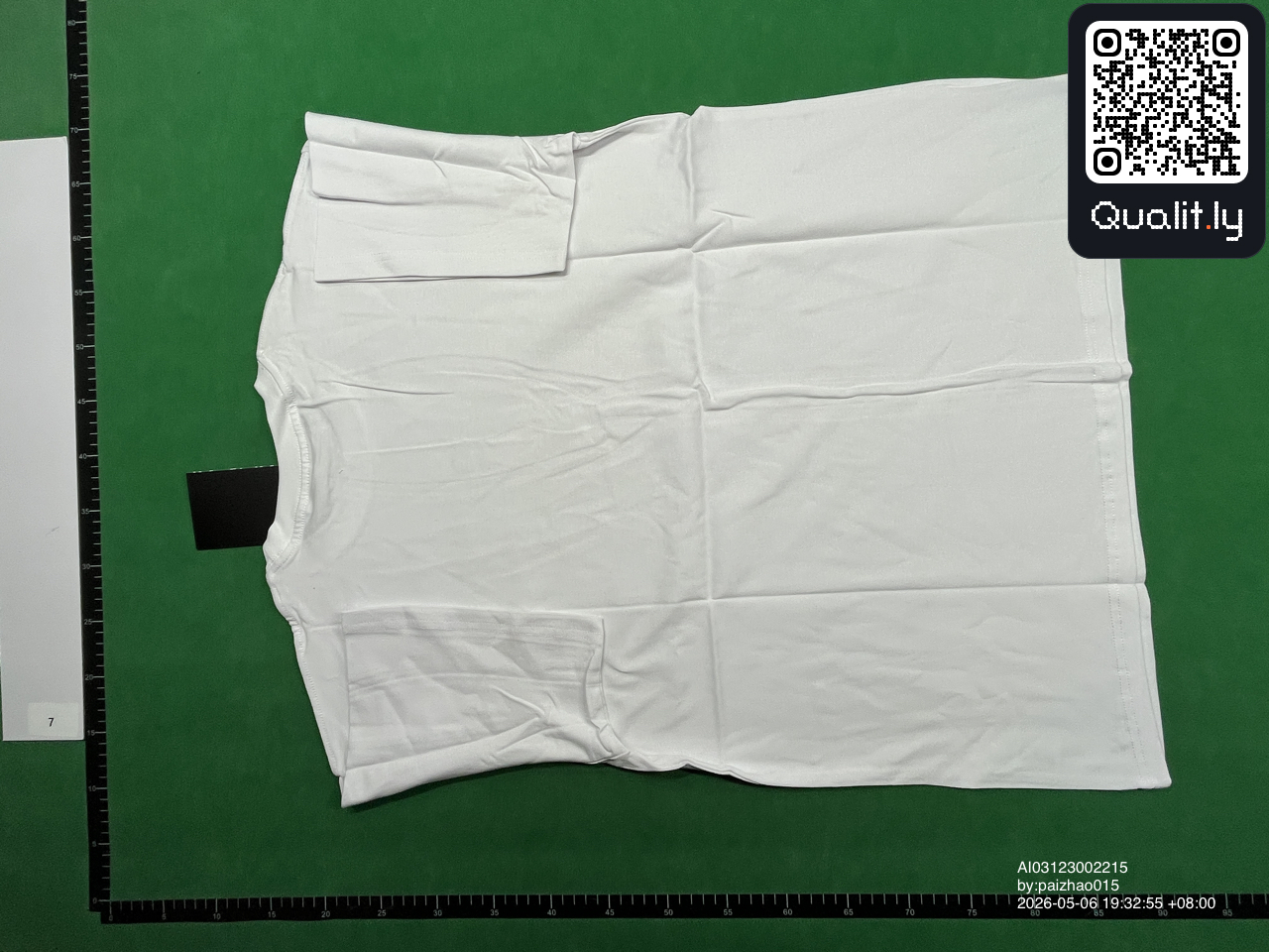 T-shirt — foto QC 2 de 10