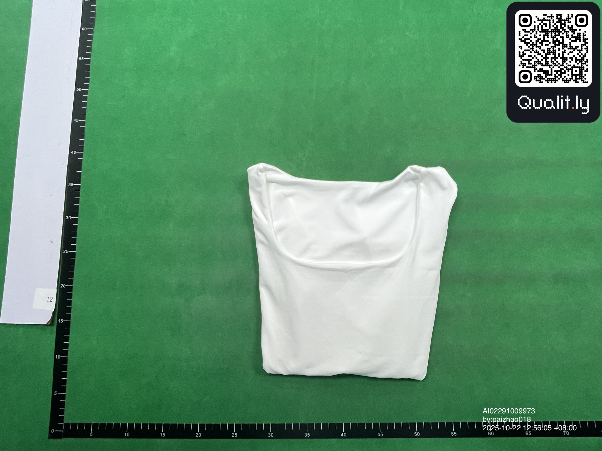 T-shirt — photo QC 1 sur 12