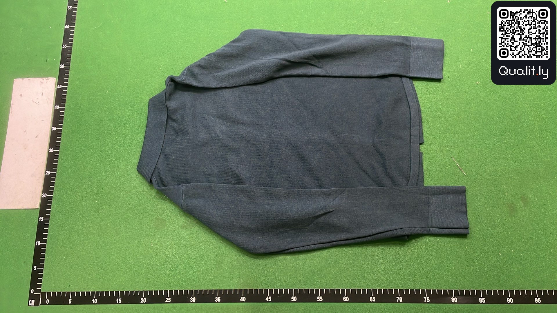 毛衣 QC 照片 3 / 4