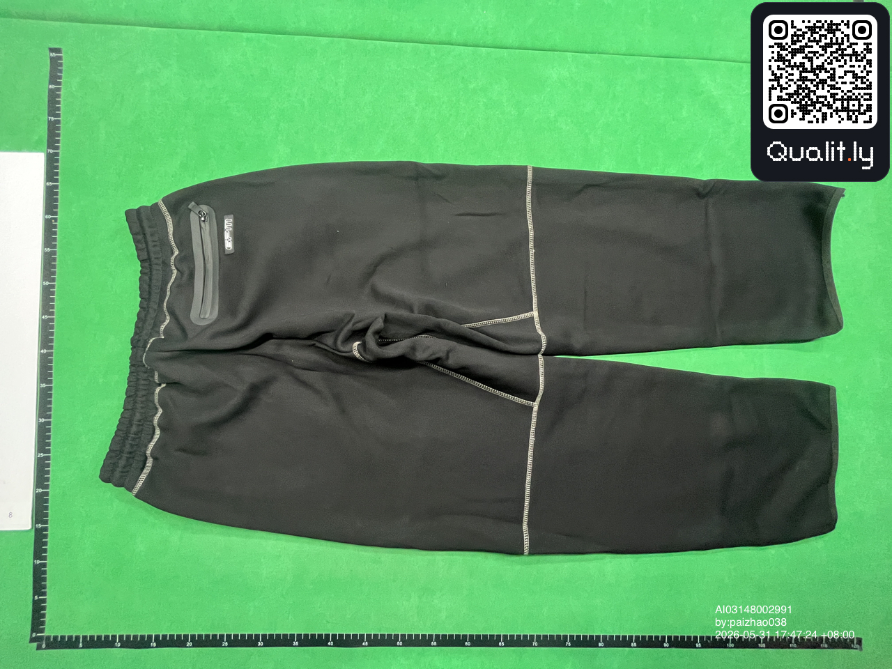 Hoodie QC photo 3 of 54