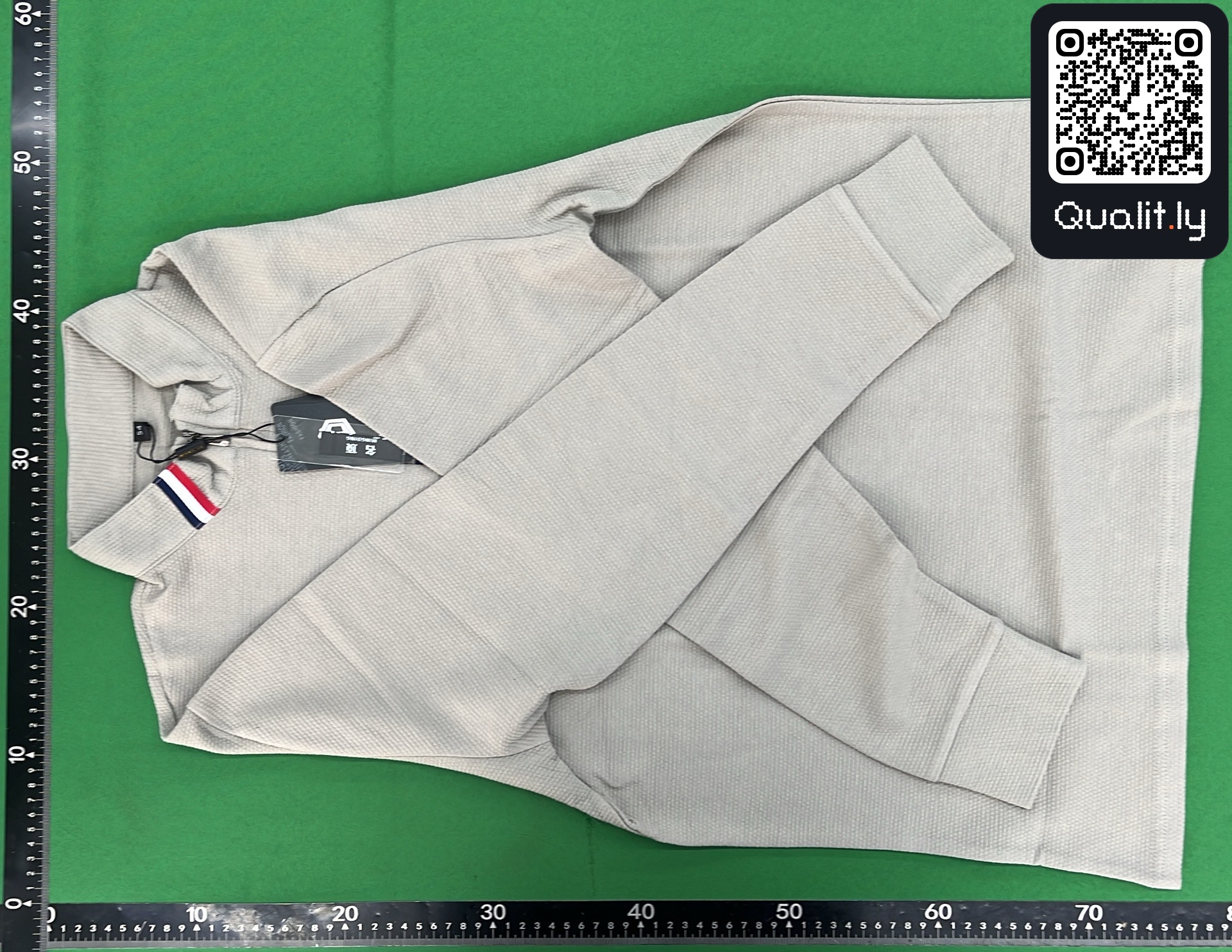 Sweatshirt QC photo 2 of 4