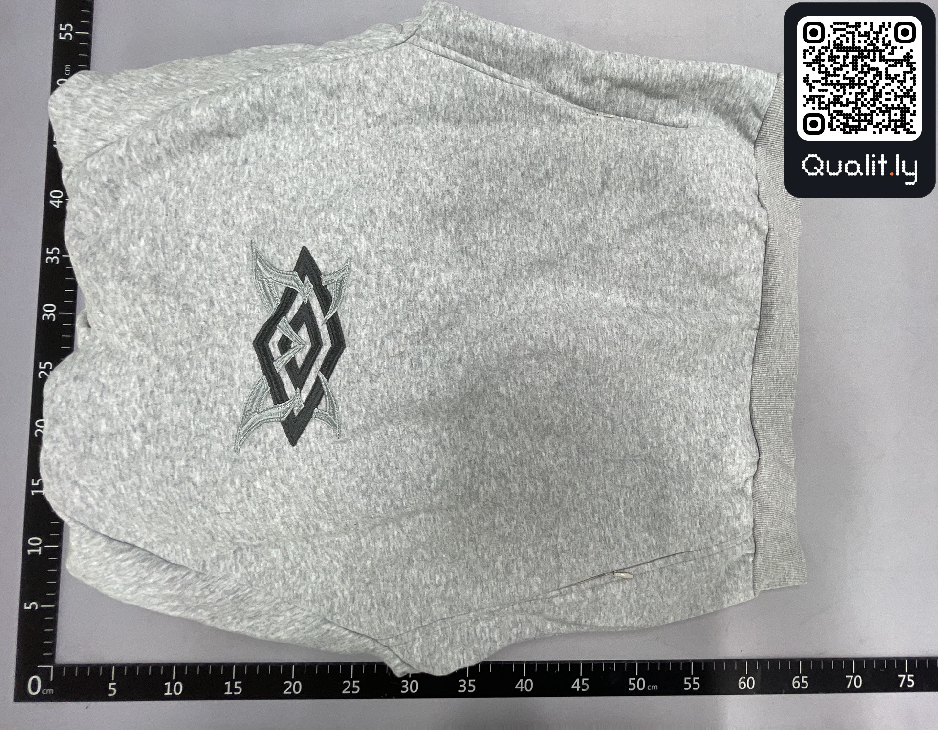 Camisola com capuz — foto QC 3 de 99