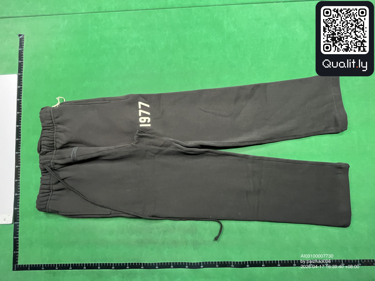 Pantaloni — fotografie QC 2 din 54