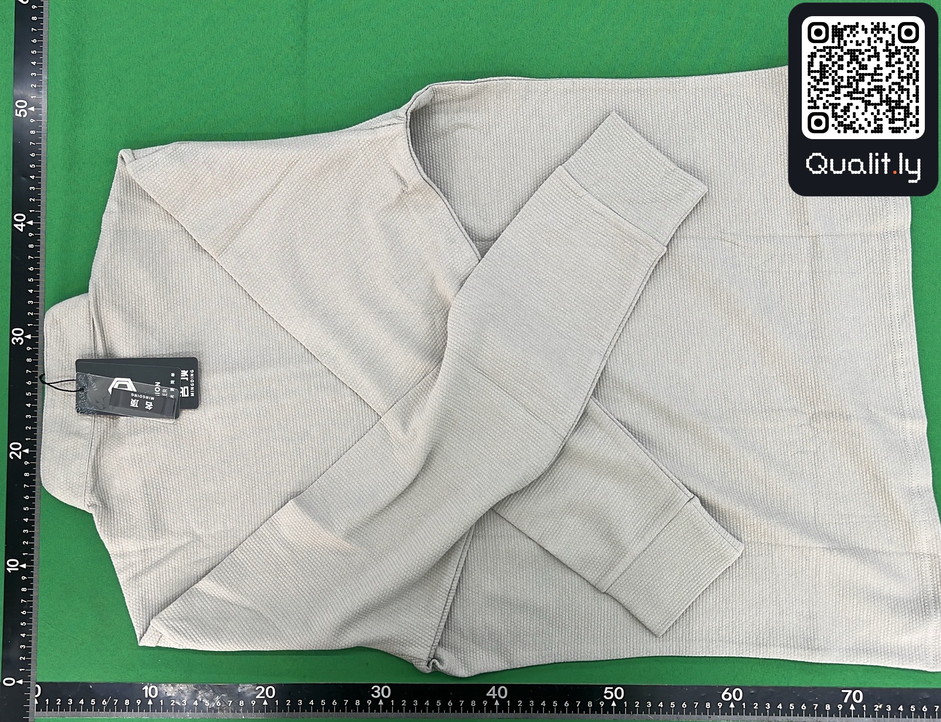 Sweatshirt QC photo 3 of 4