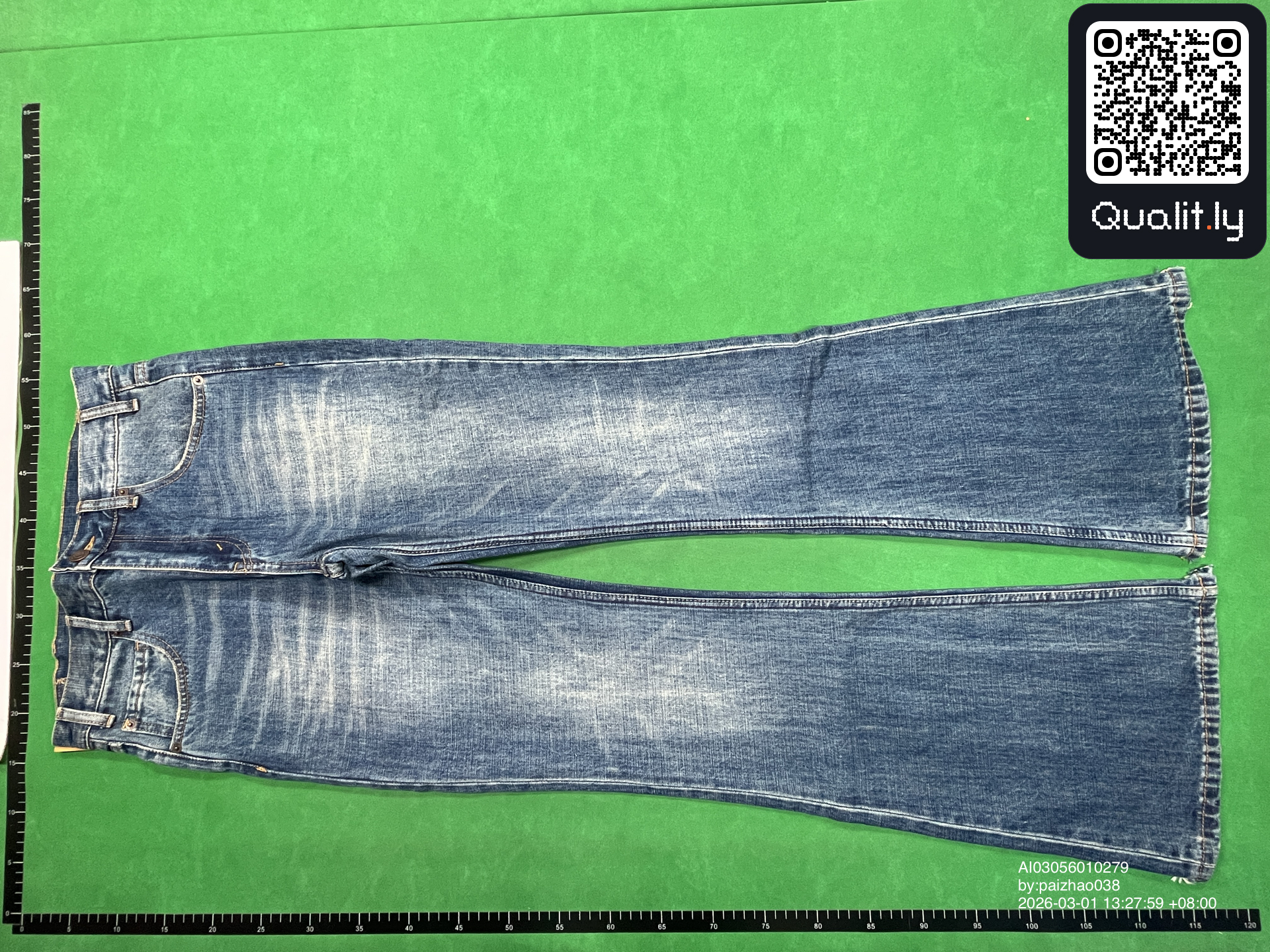 Jean — photo QC 3 sur 10