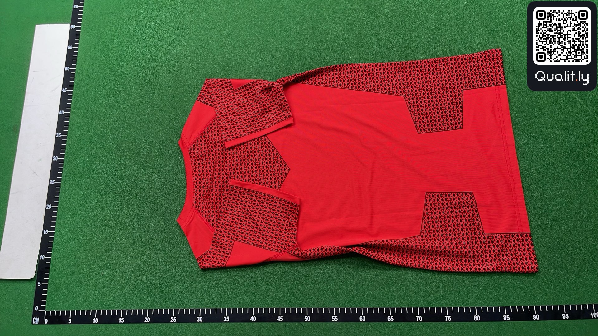 T-shirt QC photo 3 of 8