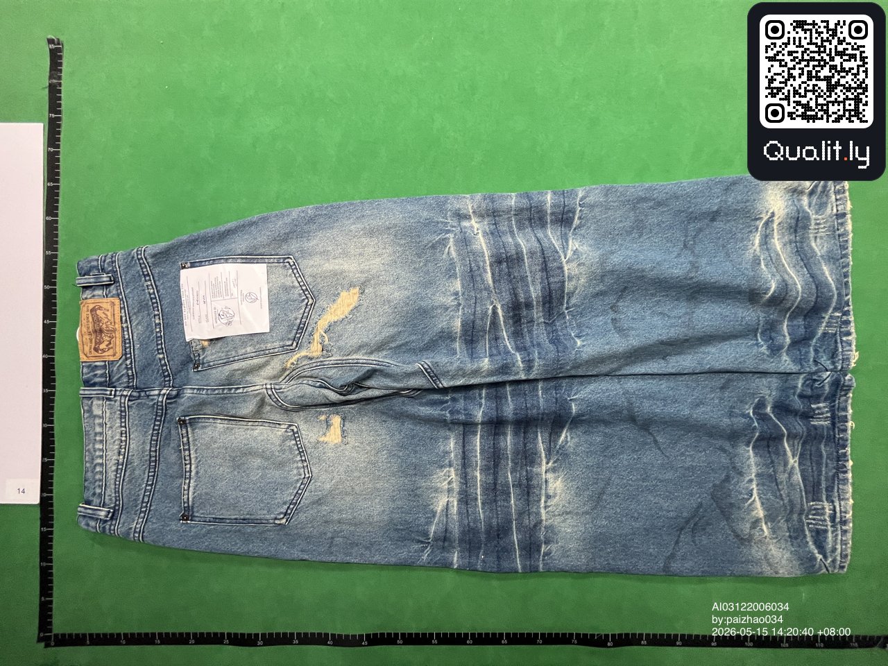 Jeans — QC-foto 1 av 22