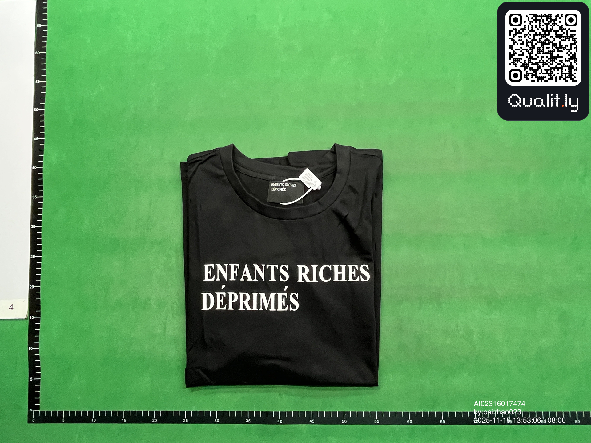Tricou — fotografie QC 1 din 4