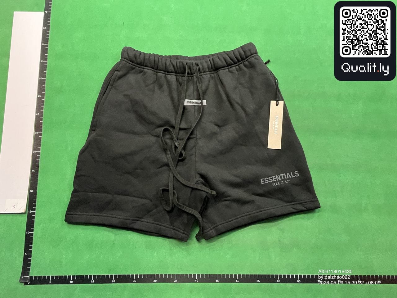 Shorts QC photo 1 of 90