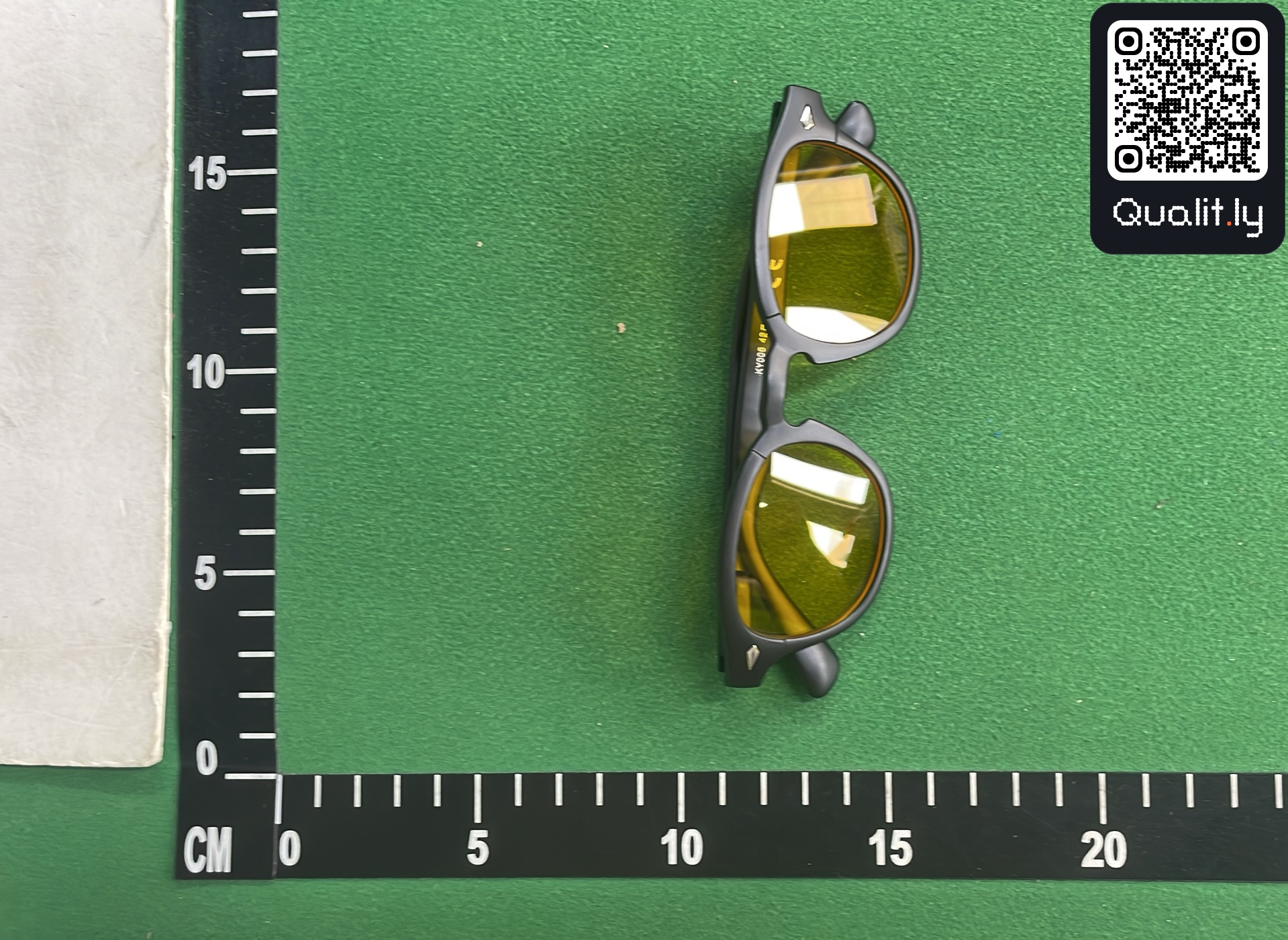 Ochelari de soare — fotografie QC 1 din 24