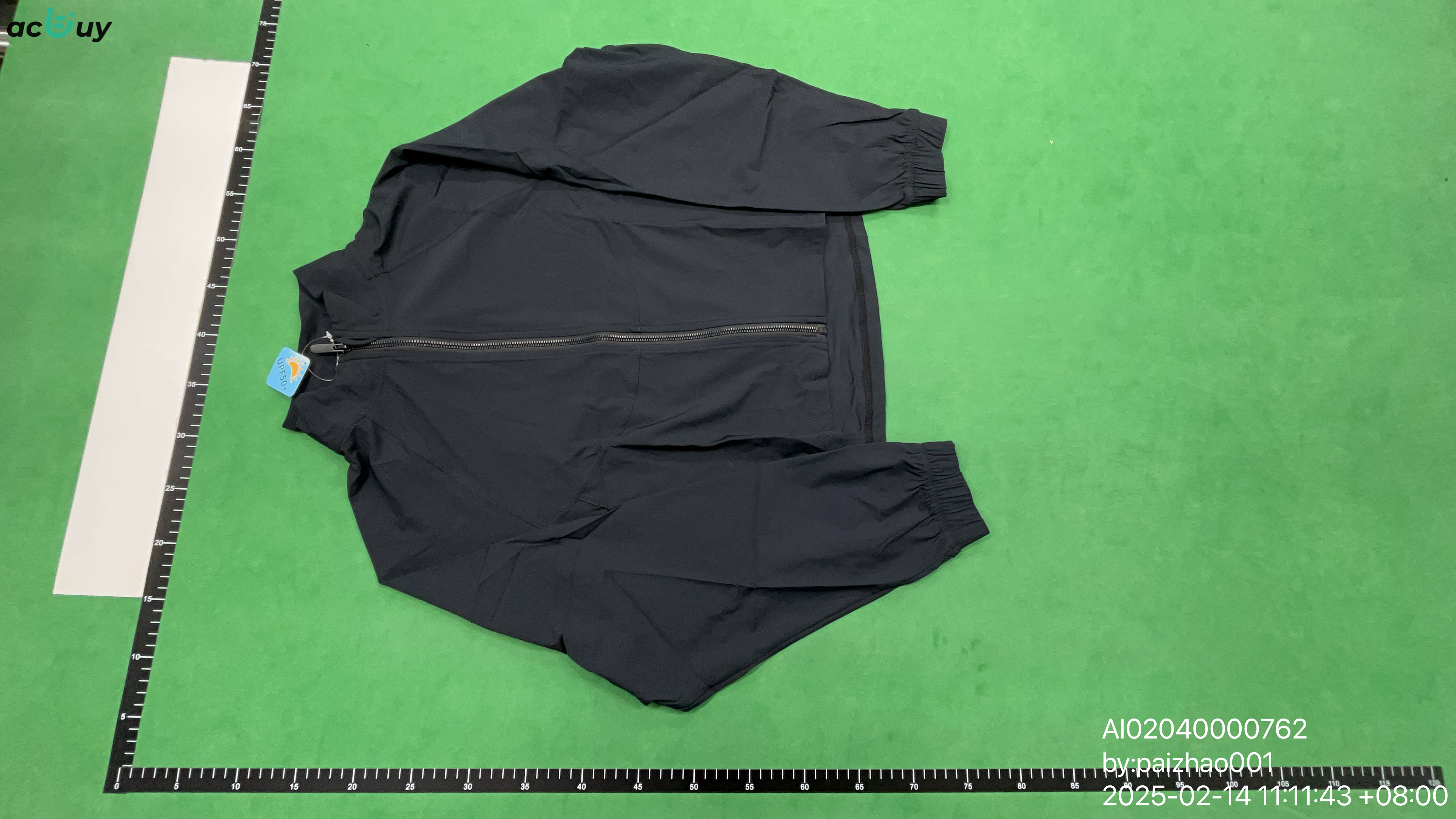 夹克 QC 照片 3 / 4