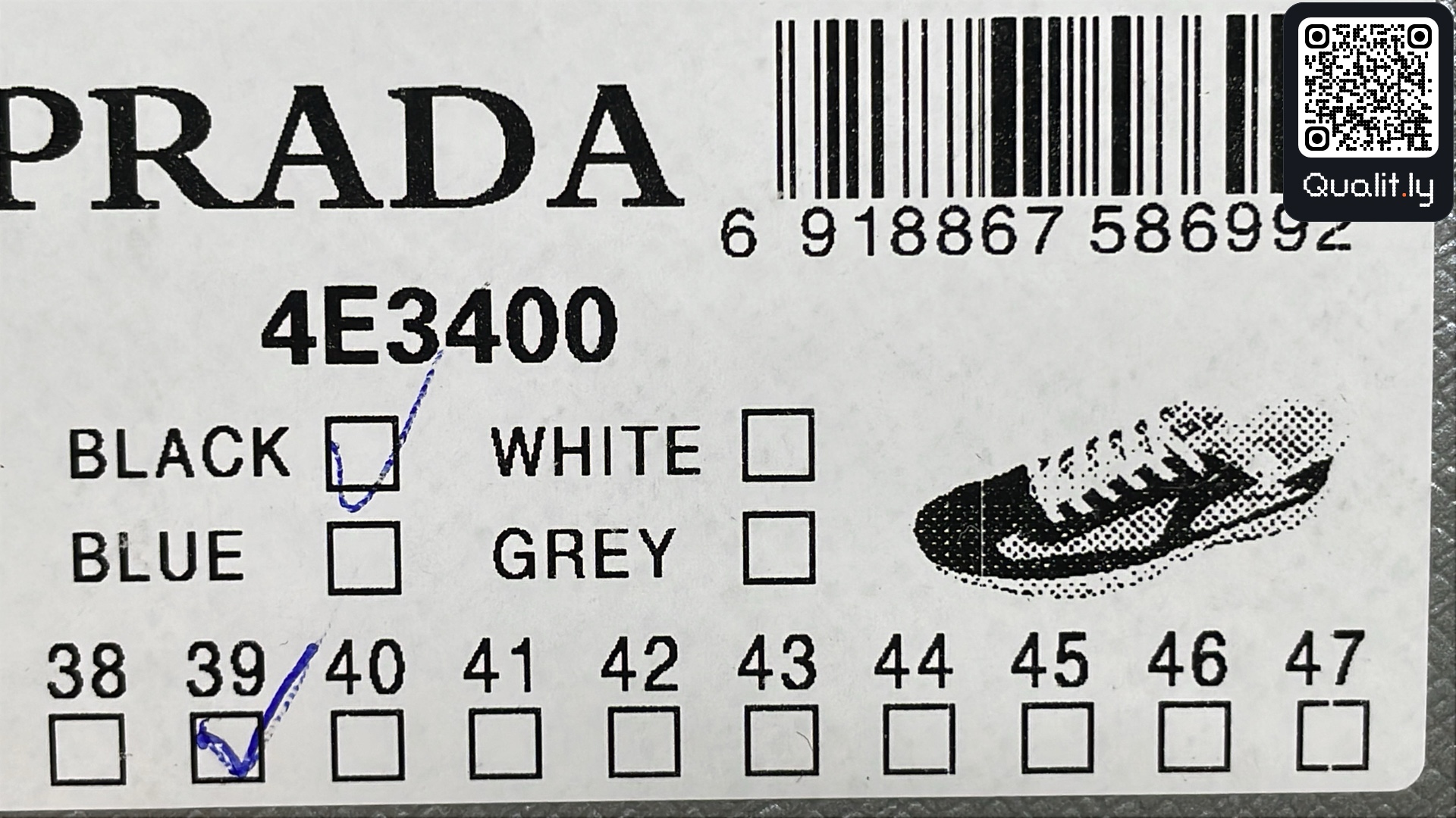 Sneakers QC photo 2 of 36