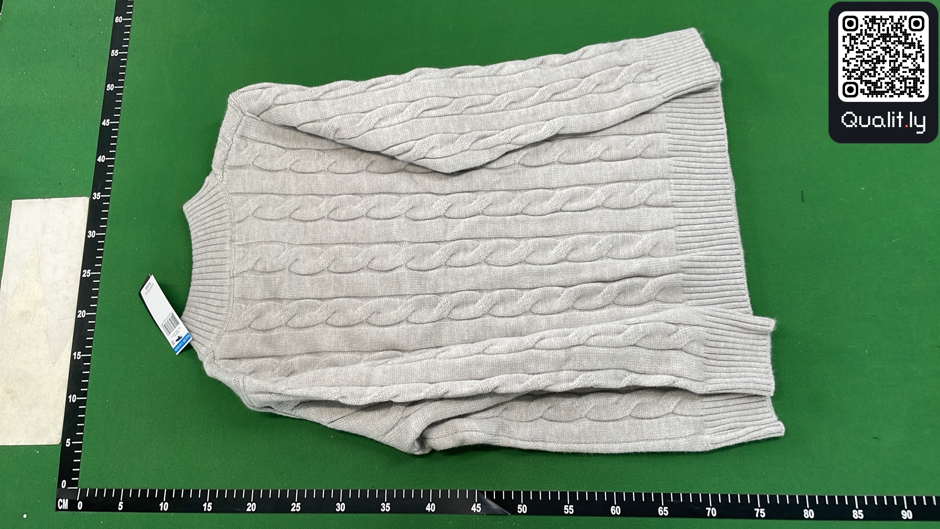 Sweater QC photo 3 of 4
