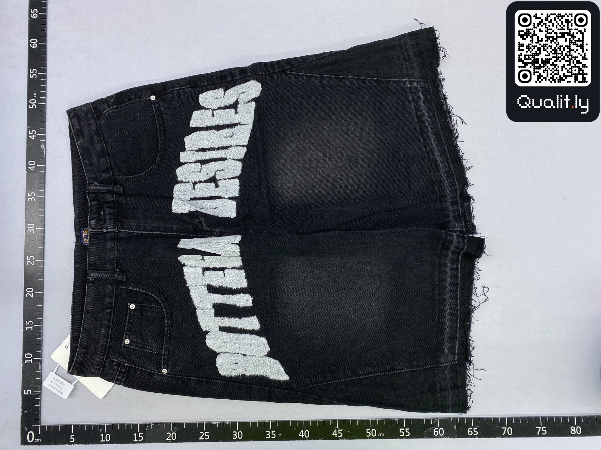 Jeans QC photo 2 of 12
