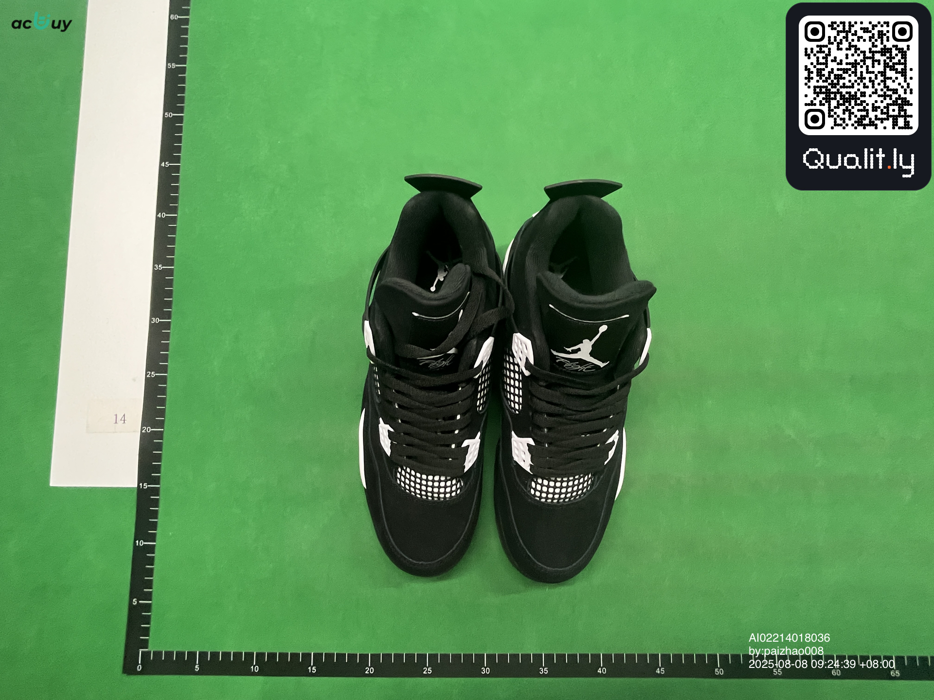 Sneakers QC photo 1 of 10