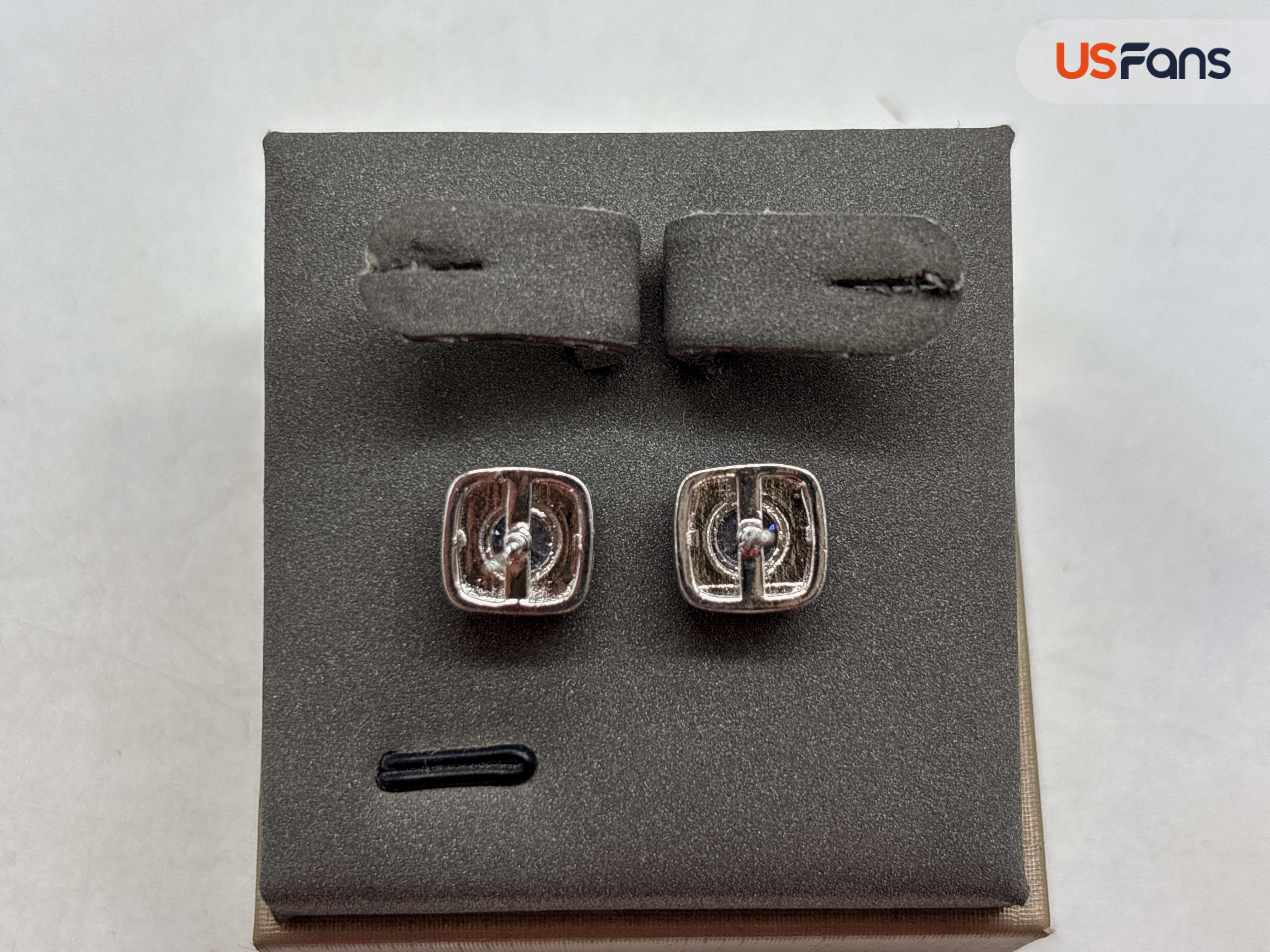 Jewelry QC photo 2 of 3
