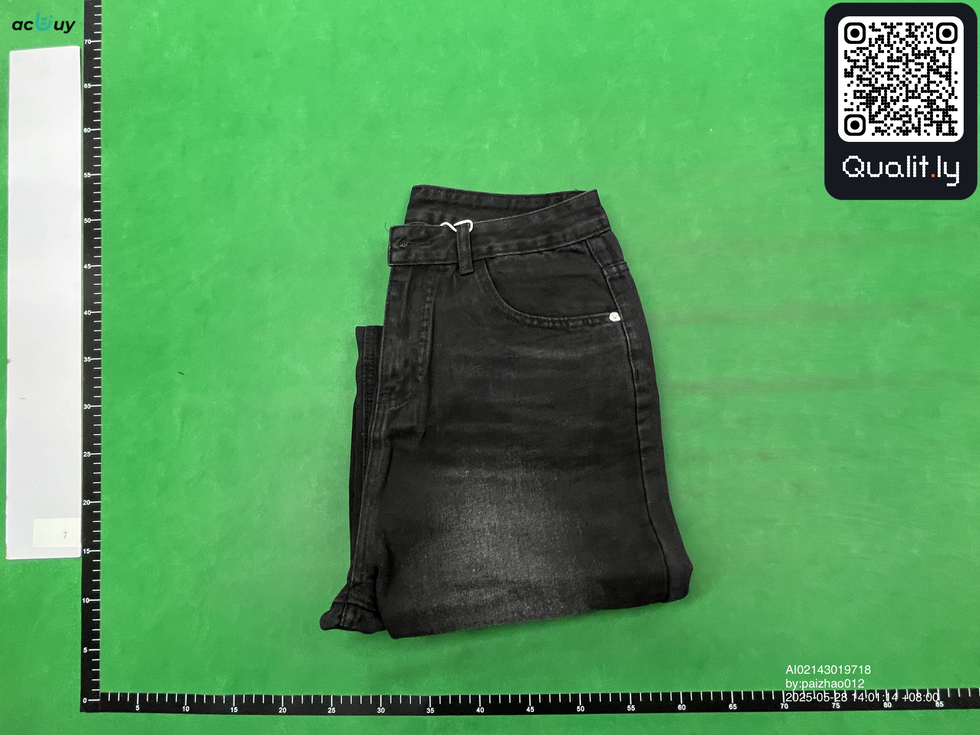 Jeans QC photo 1 of 4