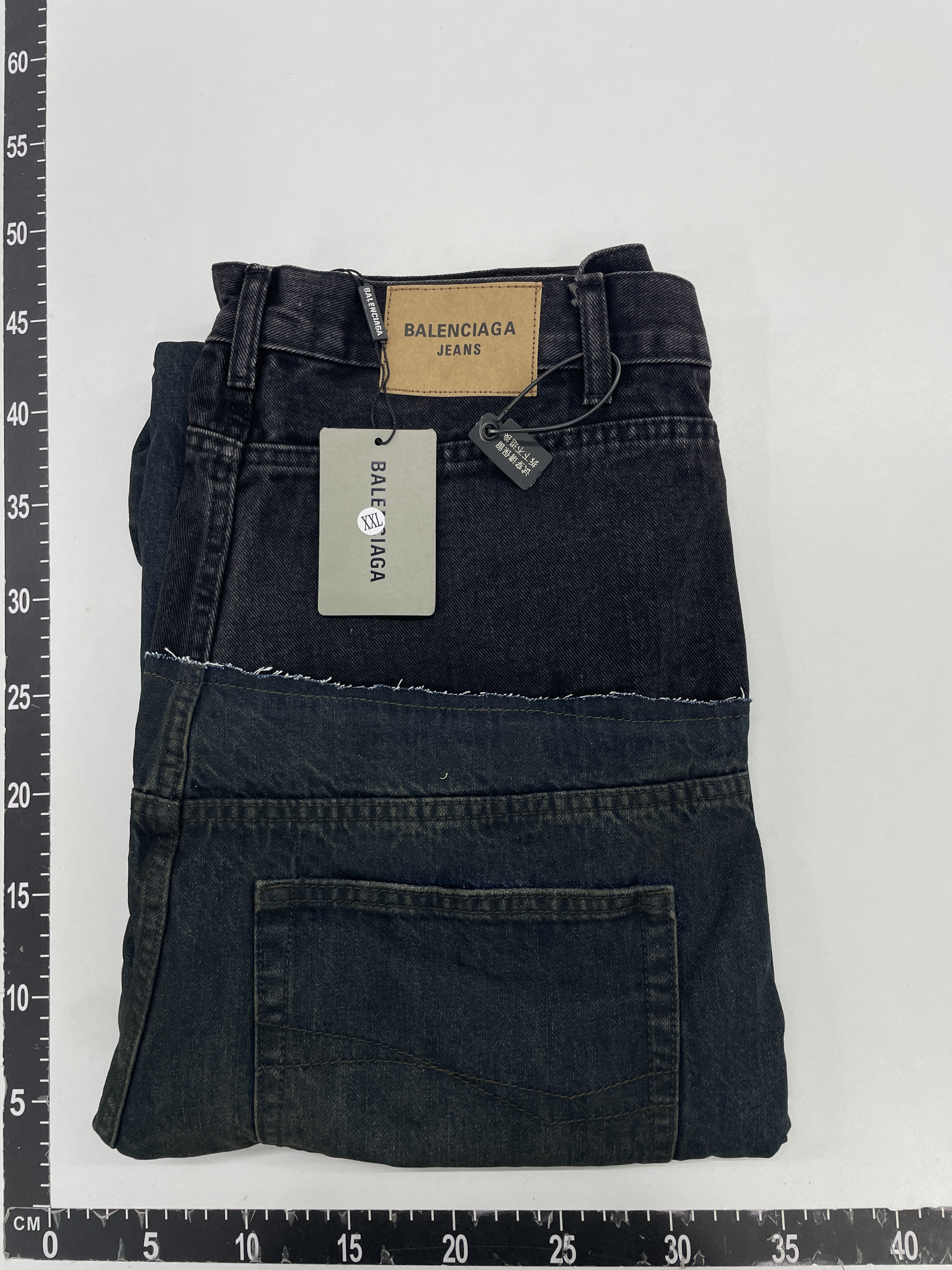 Jeans — QC-foto 1 av 32