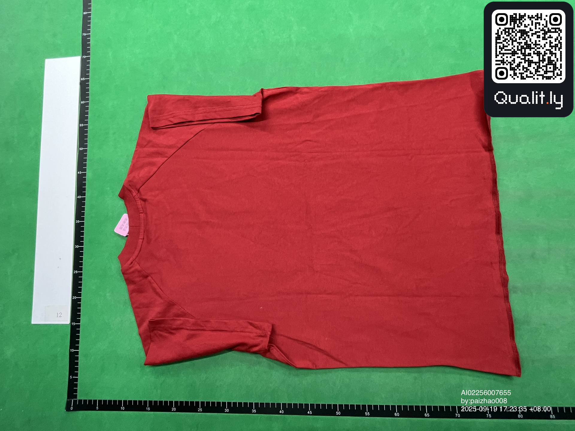 T-shirt — foto QC 2 di 34