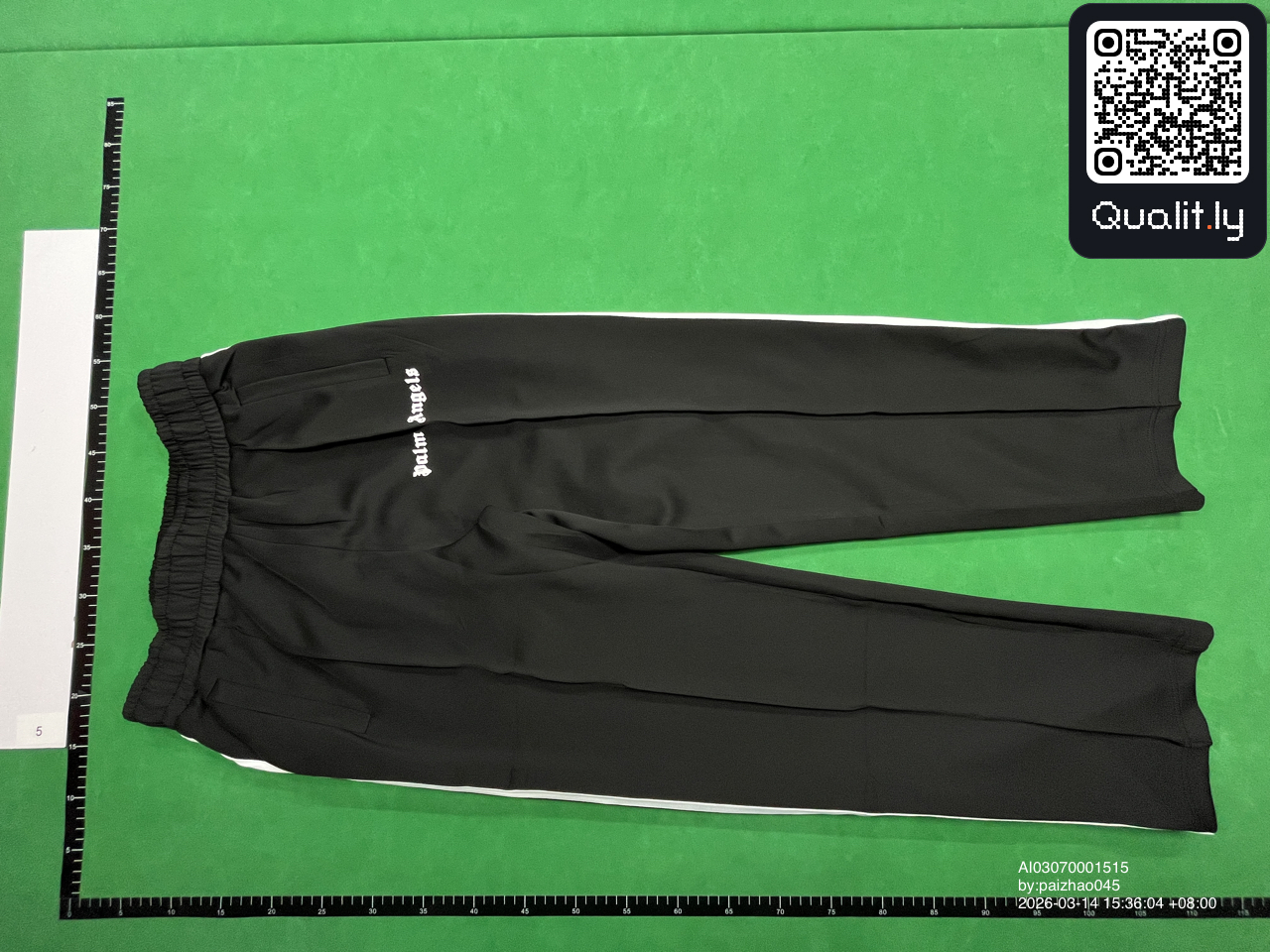 Pants QC photo 3 of 28