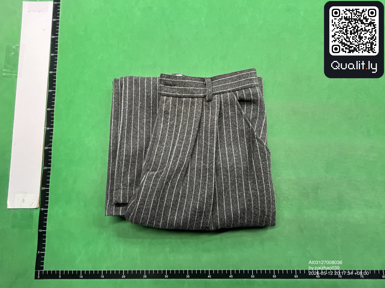 Pants QC photo 1 of 10