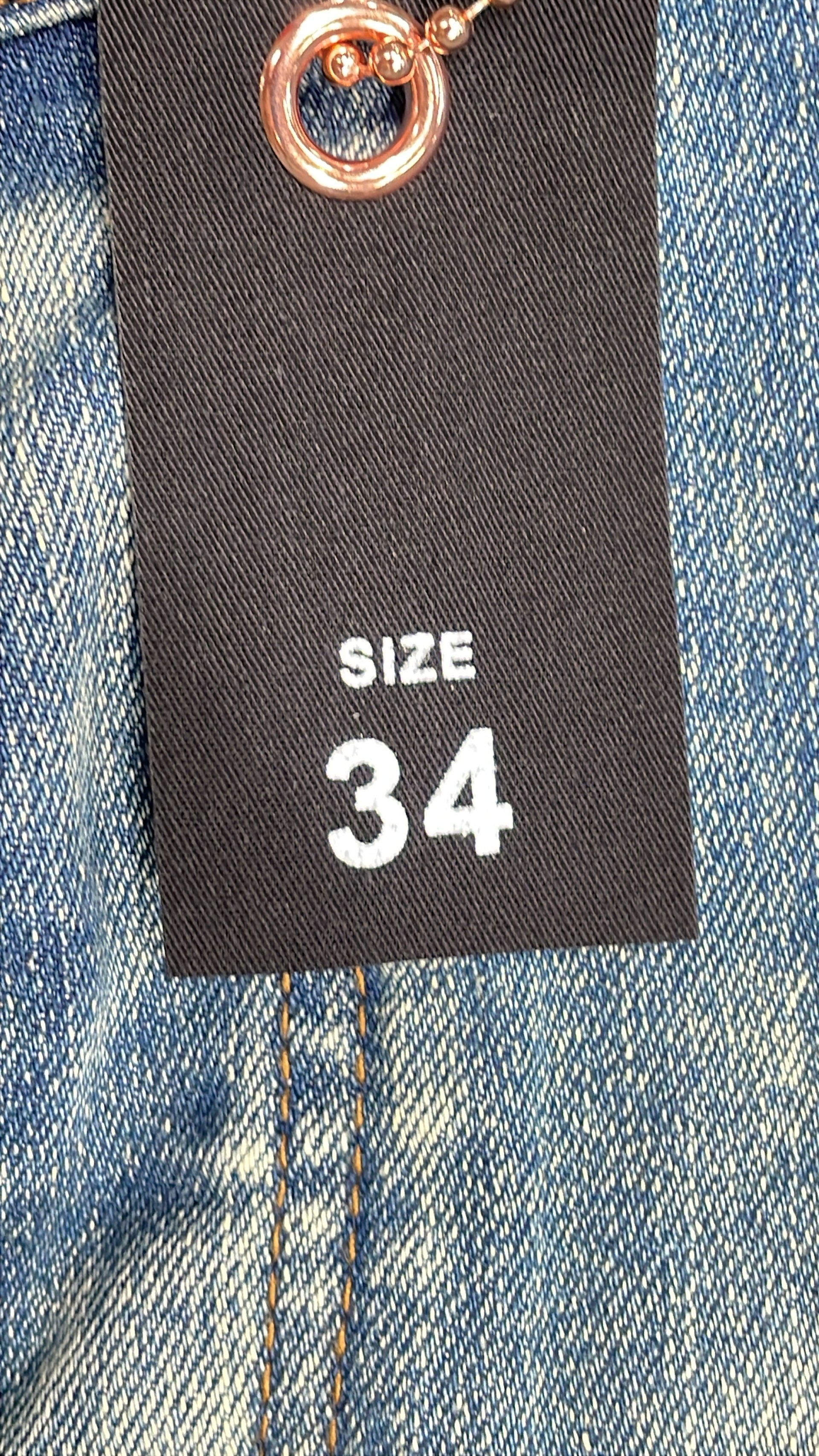 Jeans QC photo 1 of 4