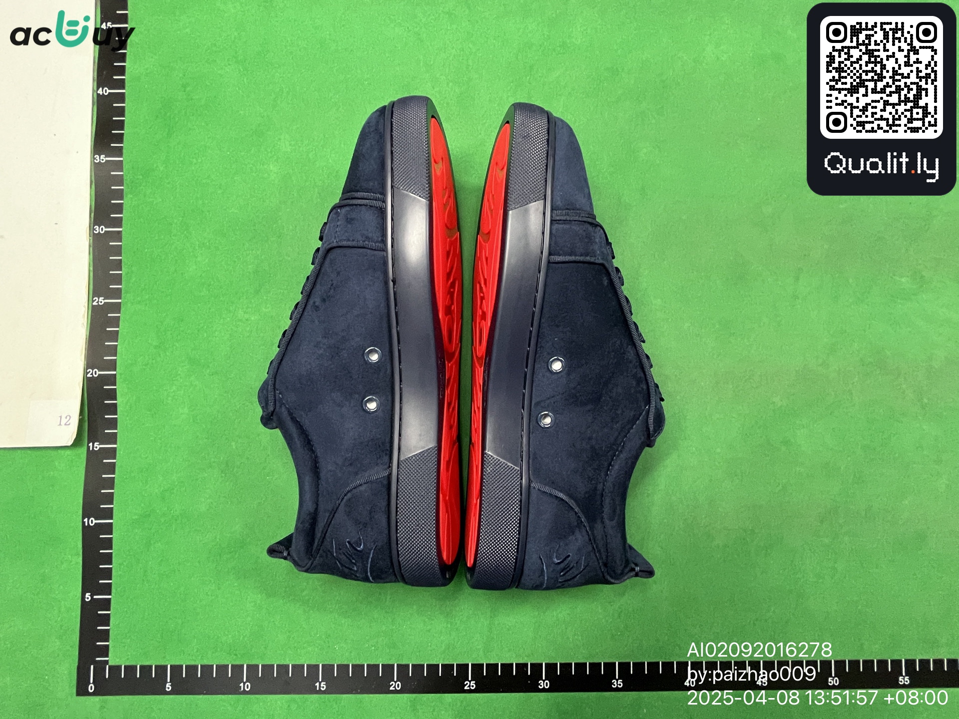 Sneaker — QC-Foto 2 von 94