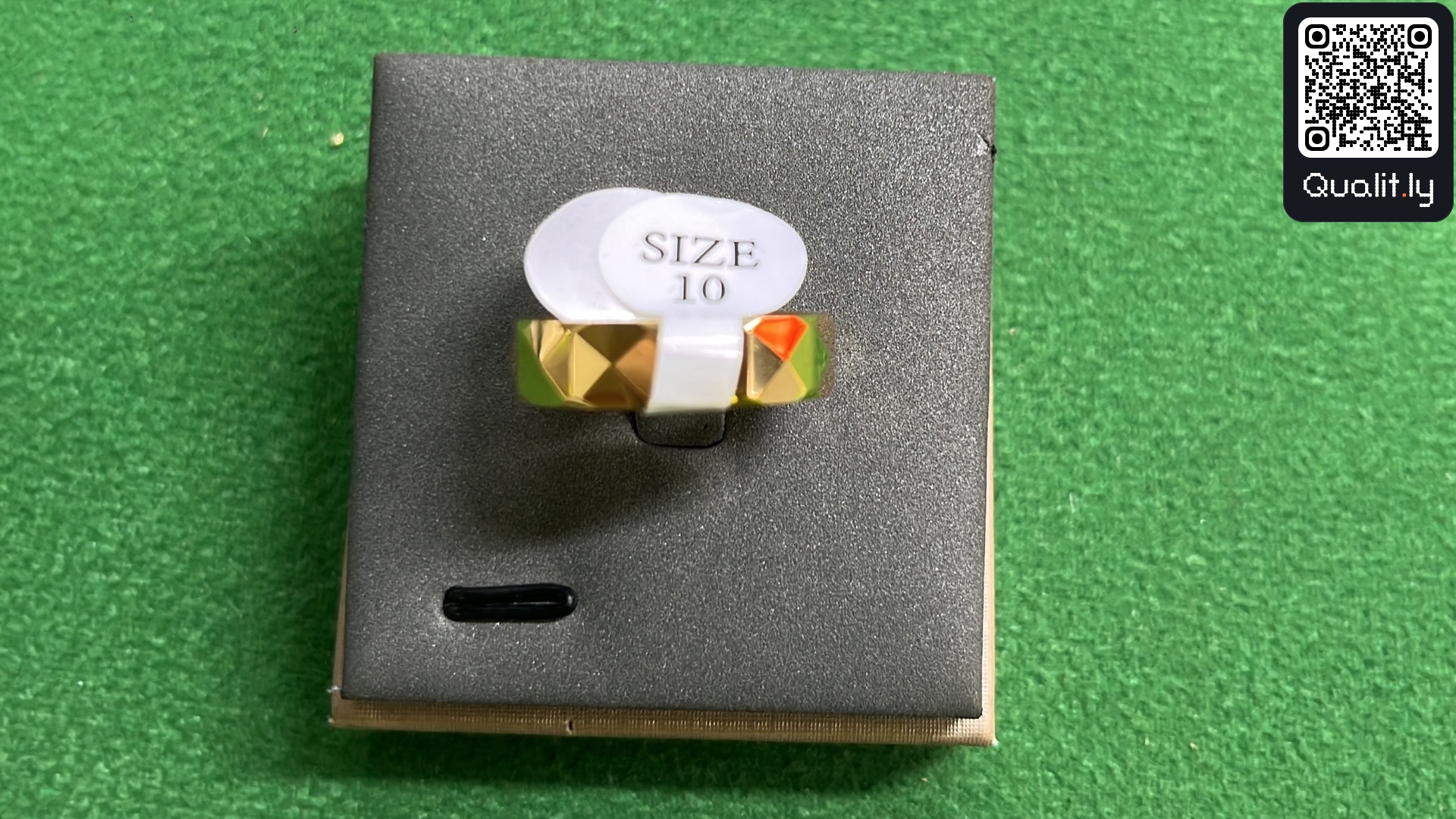 Smycke — QC-foto 2 av 3