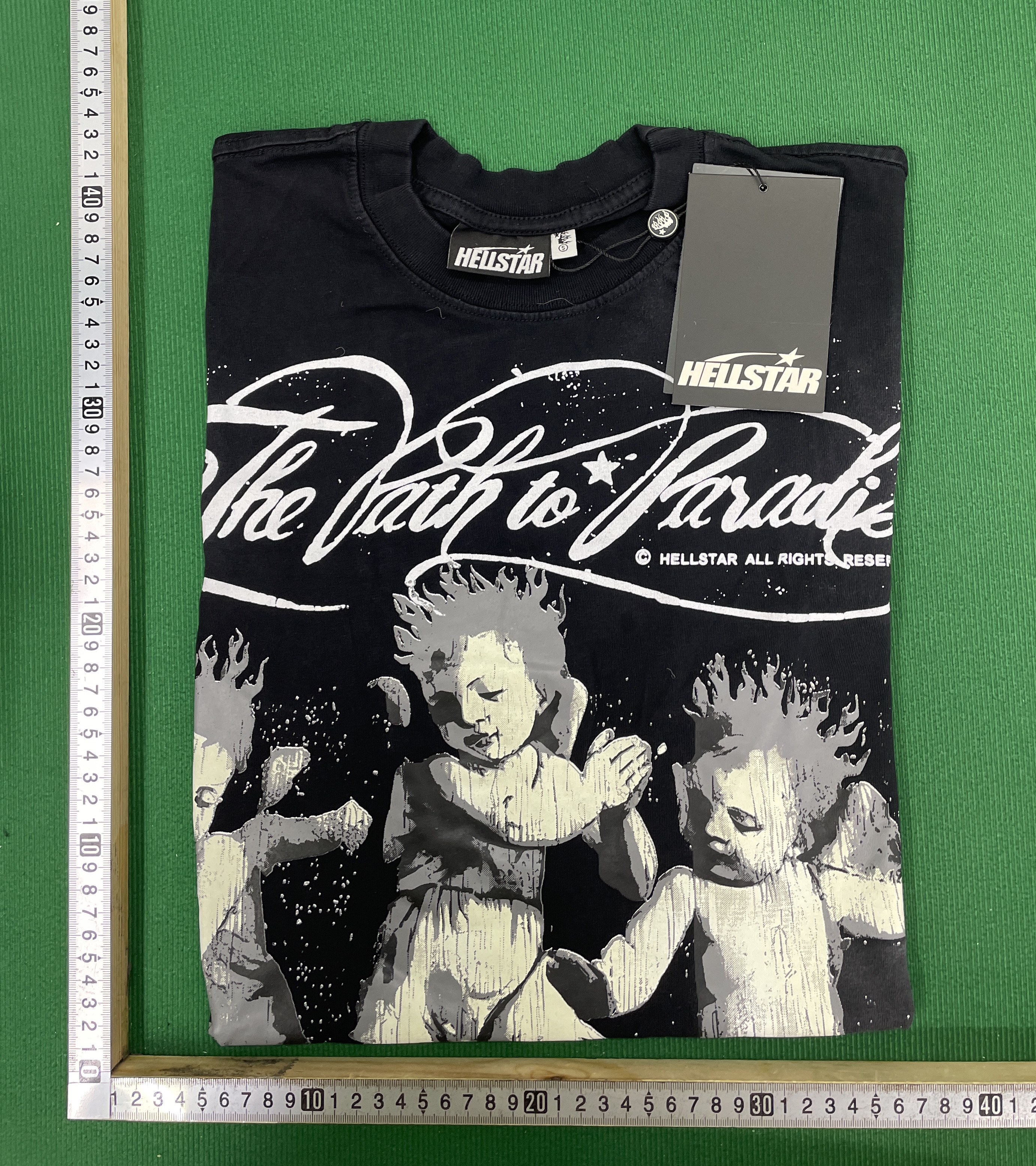 T-shirt QC photo 1 of 40