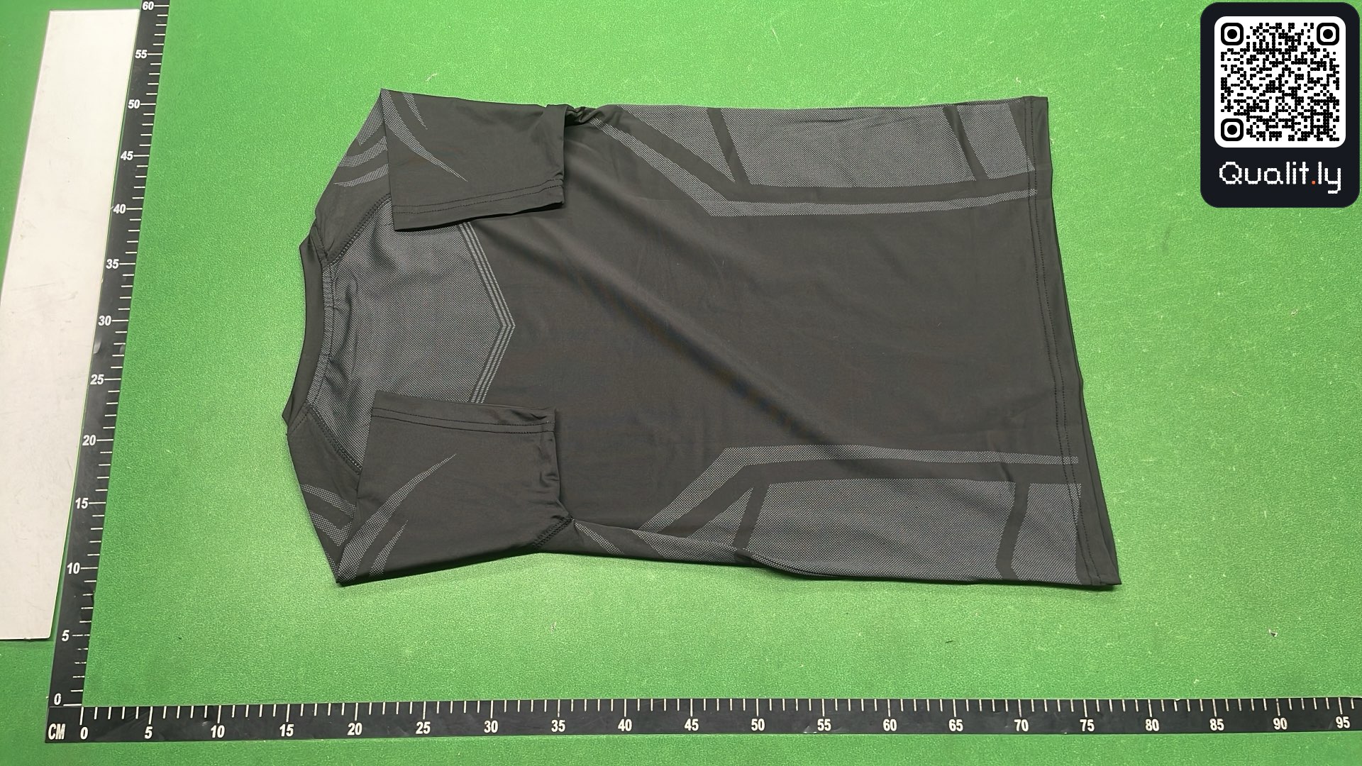 T-shirt — QC-foto 3 van 4