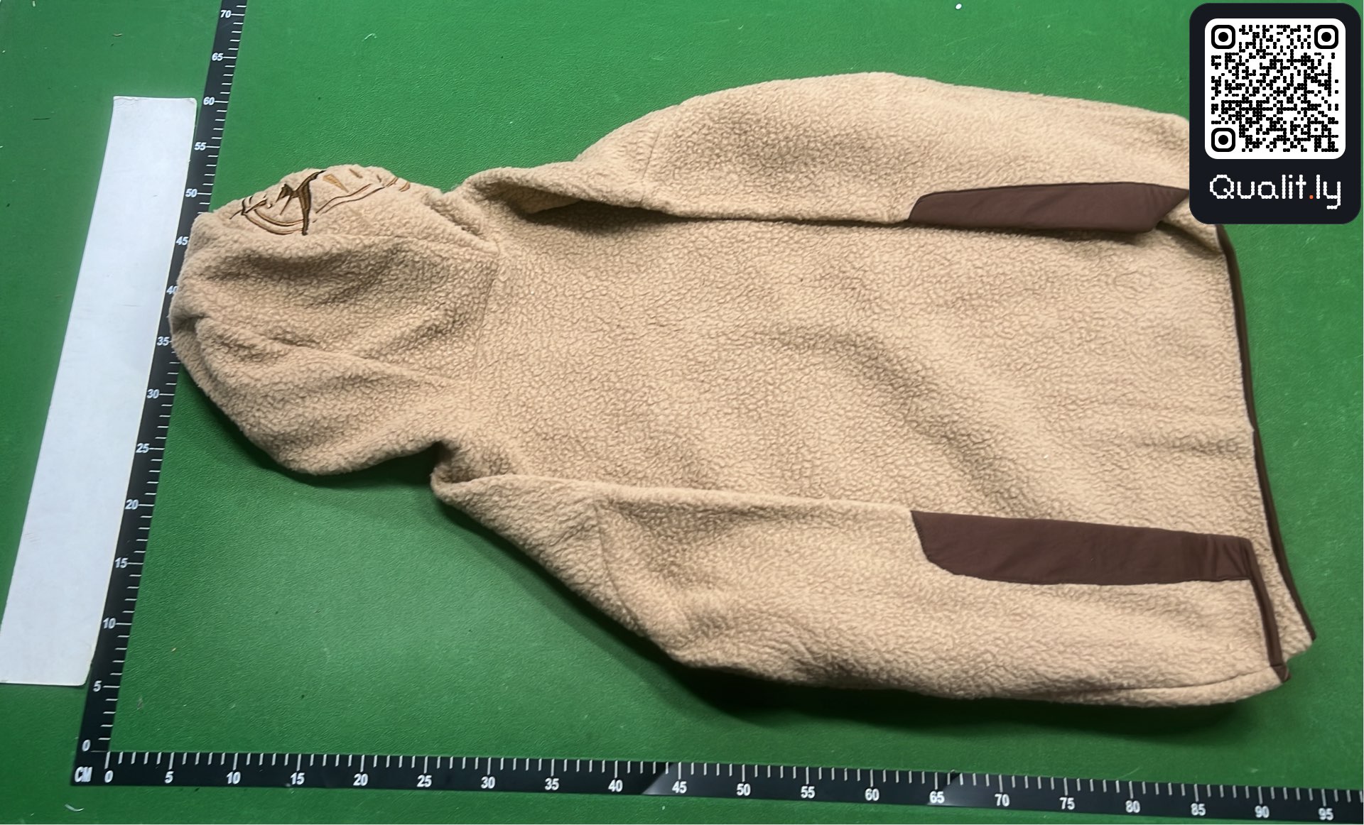 Hoodie QC photo 3 of 4