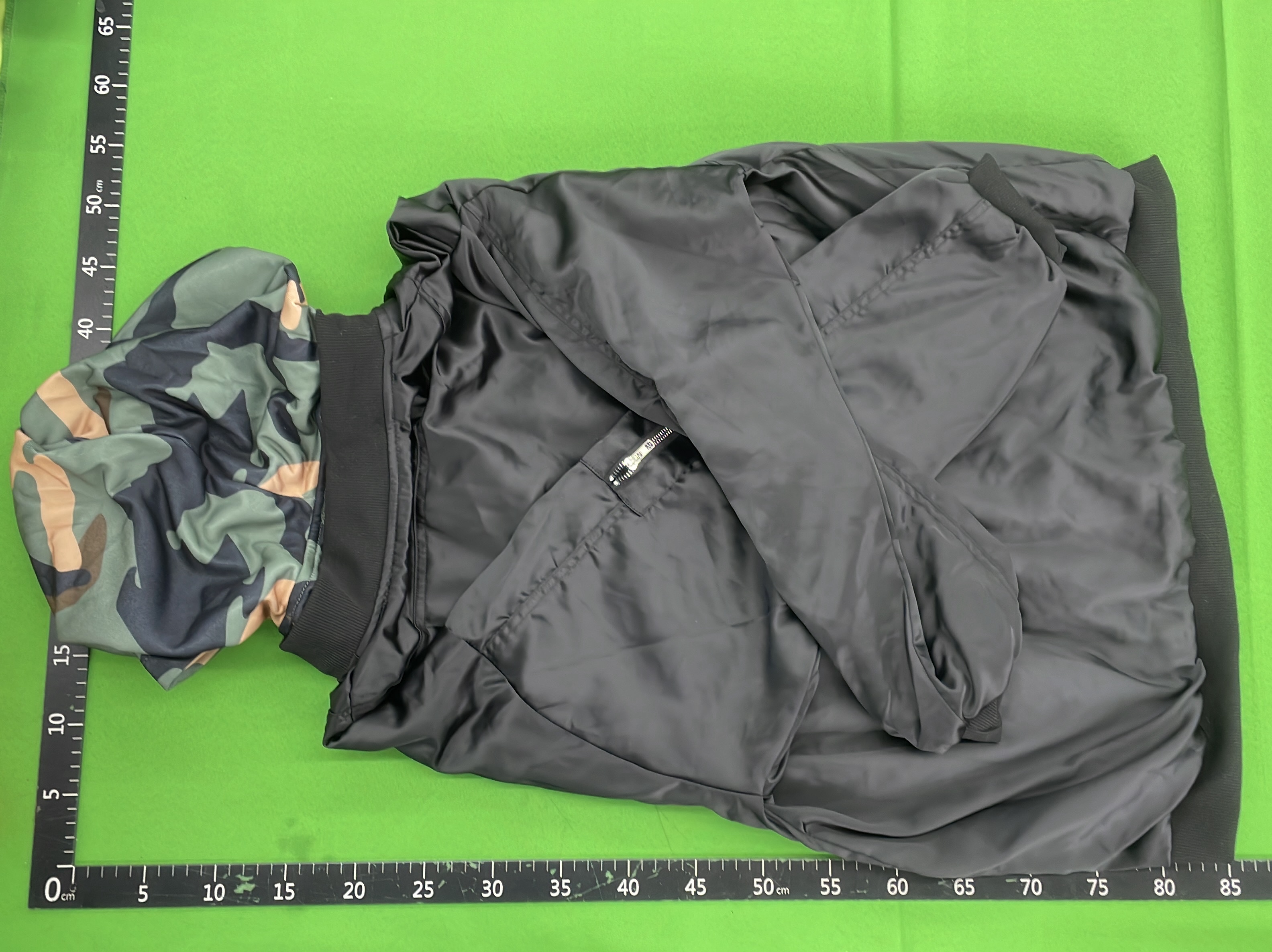 Hoodie QC photo 2 of 4