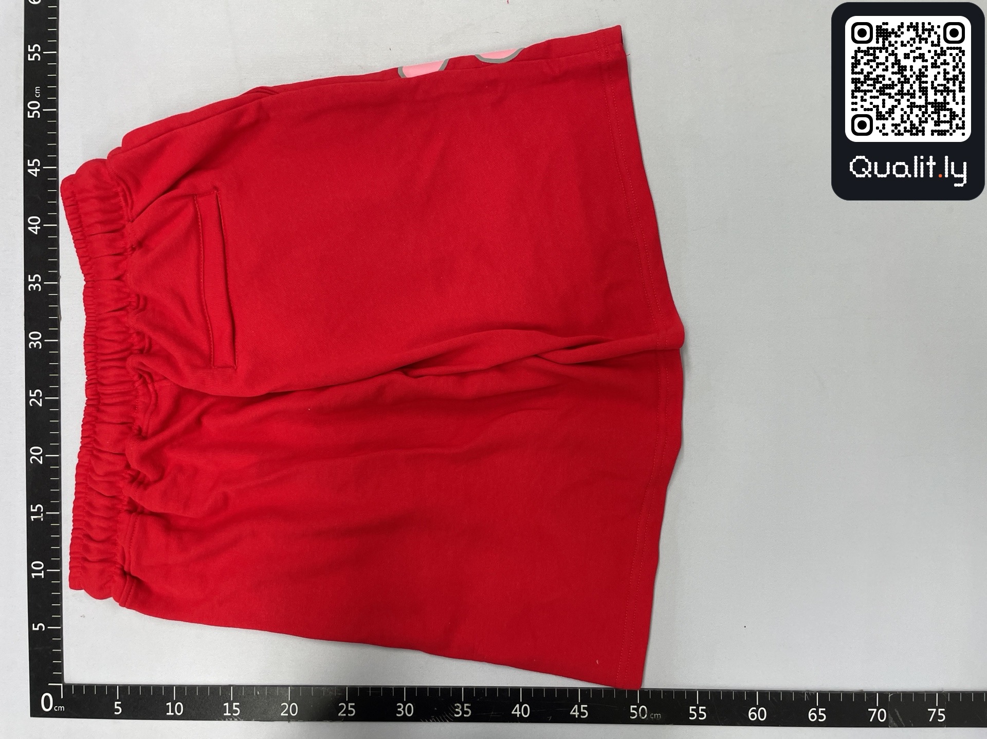 Short — photo QC 2 sur 84
