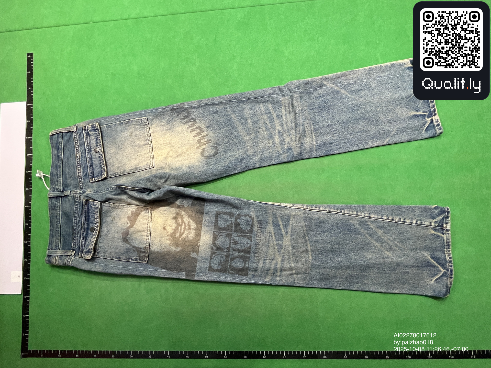Jeans — QC-foto 2 av 30