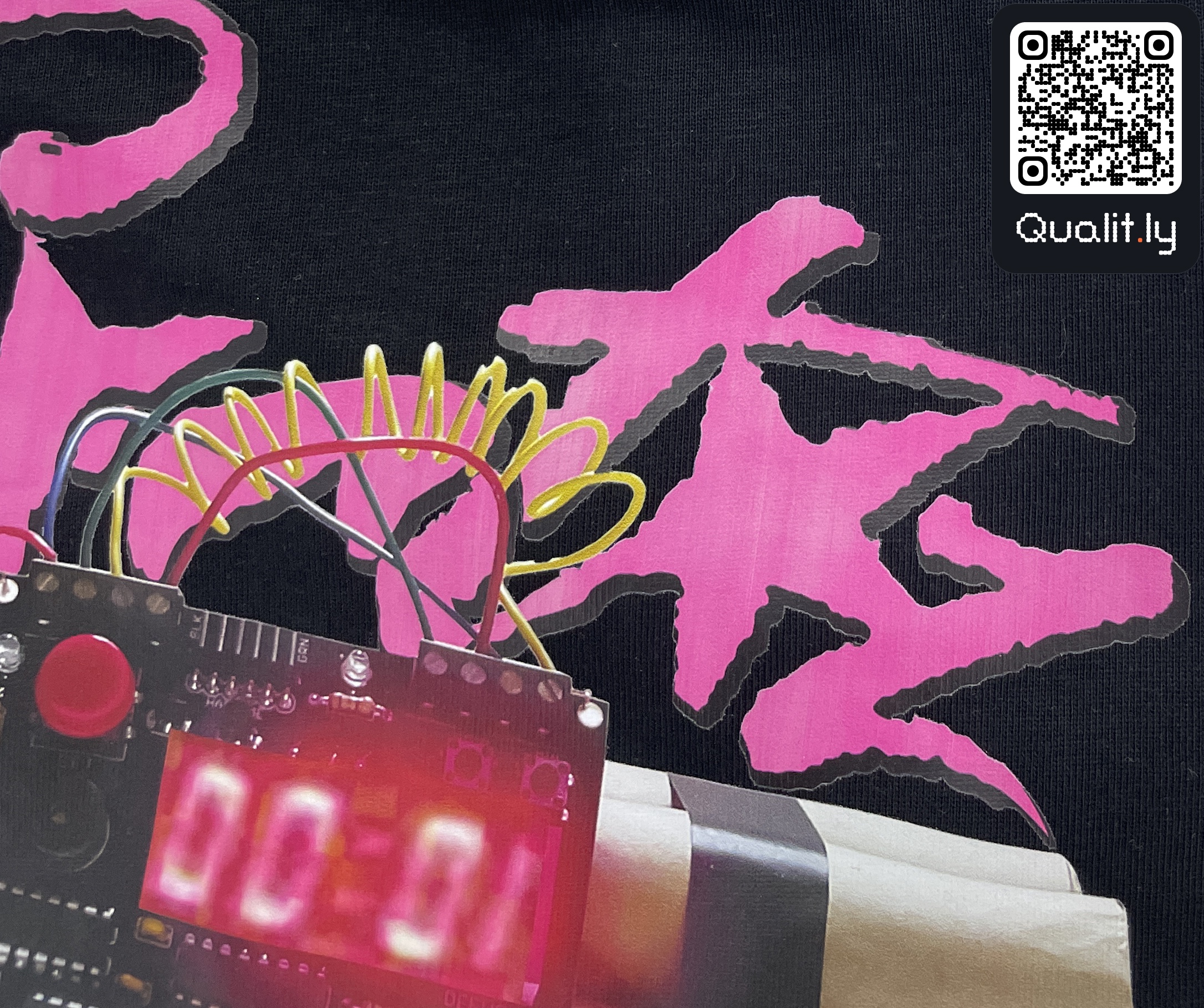T-shirt QC photo 2 of 103