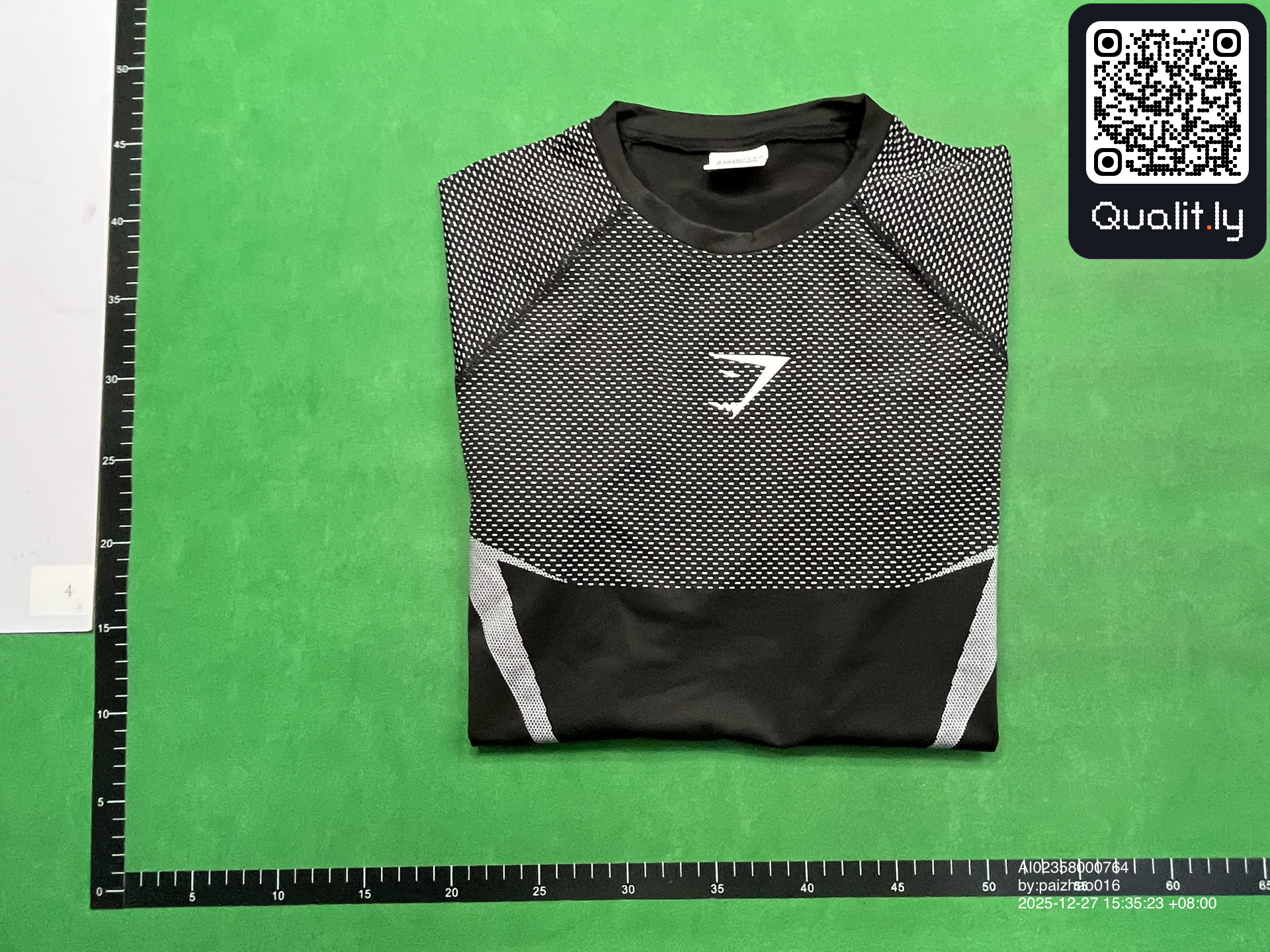 T-shirt QC photo 1 of 88