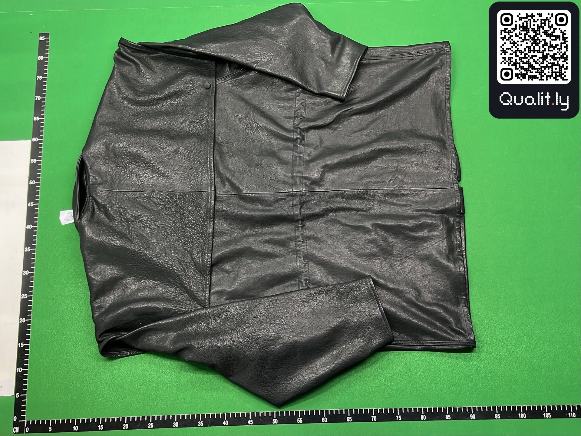 夹克 QC 照片 3 / 4