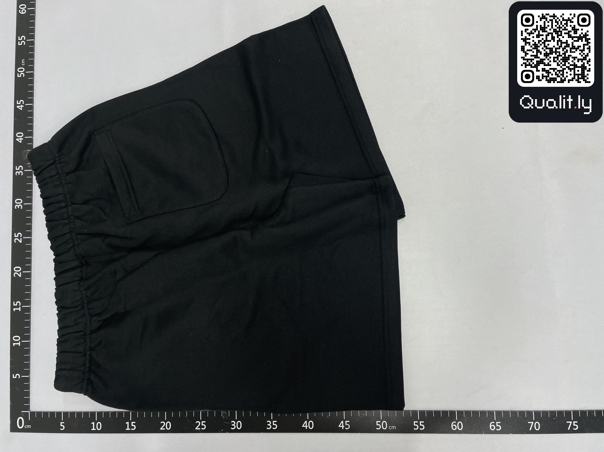 Shorts — QC-foto 1 av 187