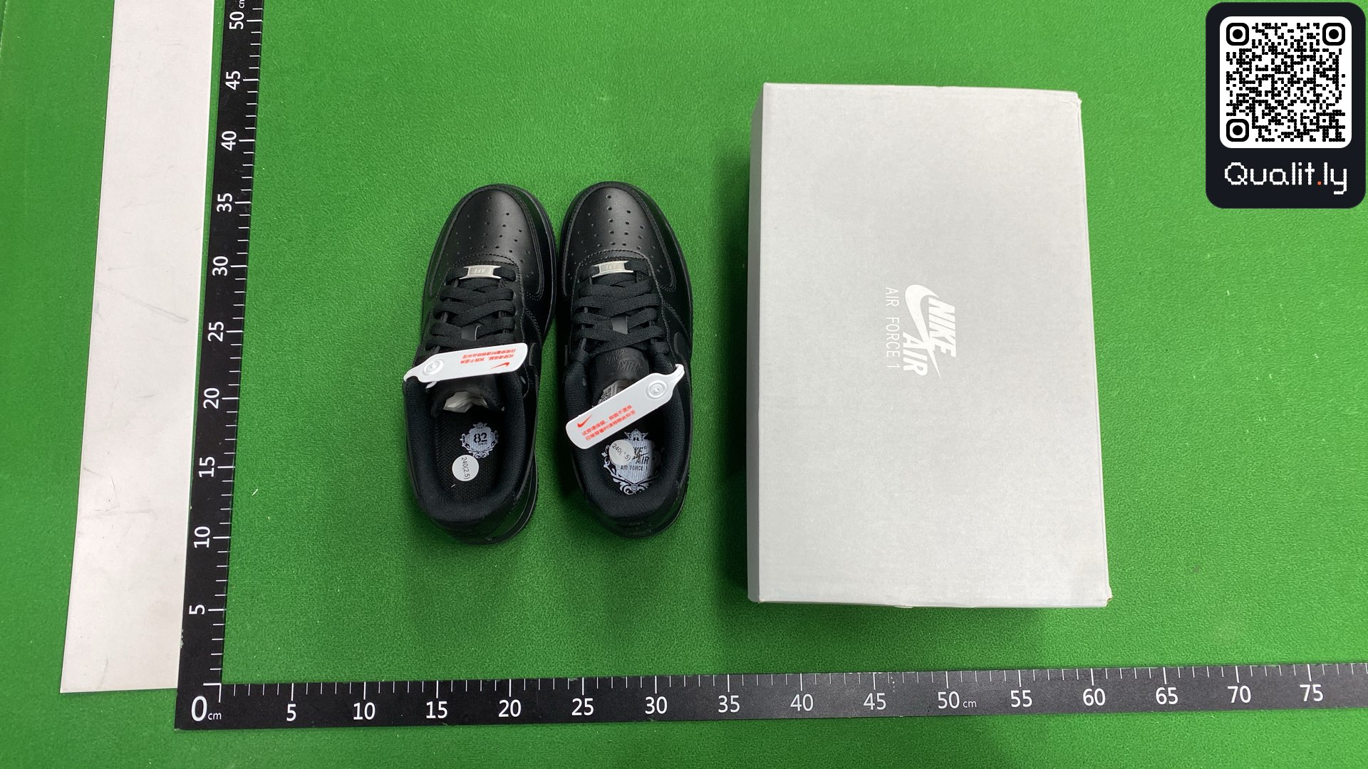 Sneakers QC photo 1 of 24