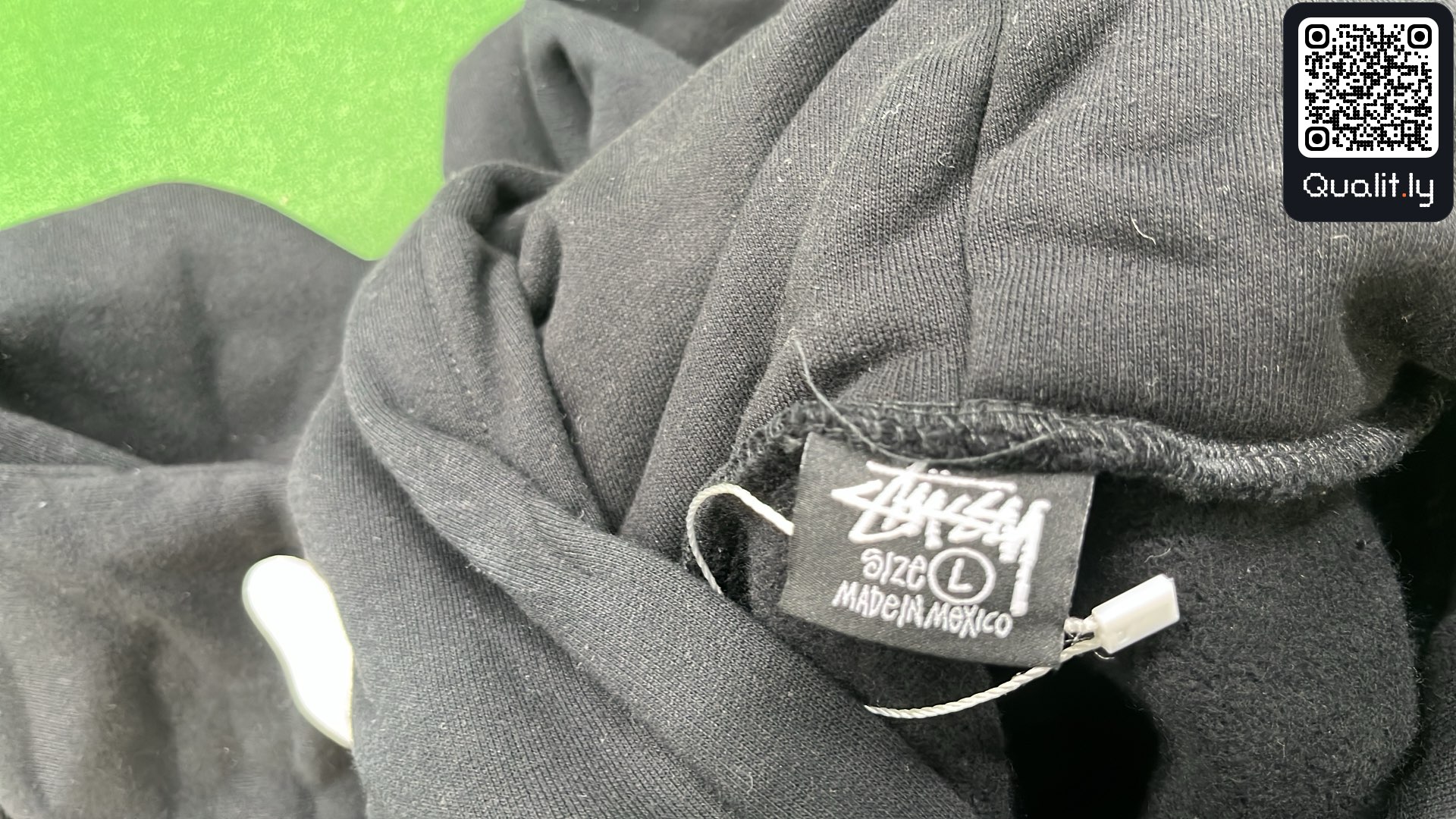 Hoodie QC photo 1 of 51