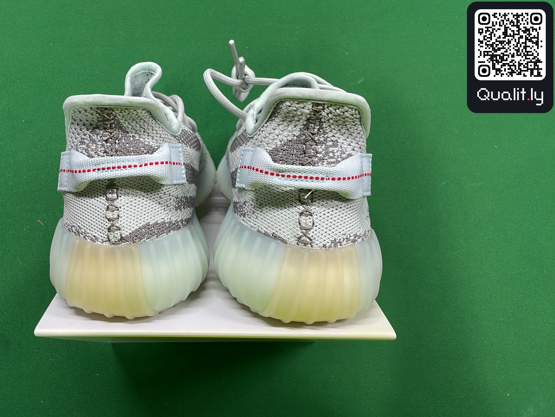 Sneaker — QC-Foto 3 von 112