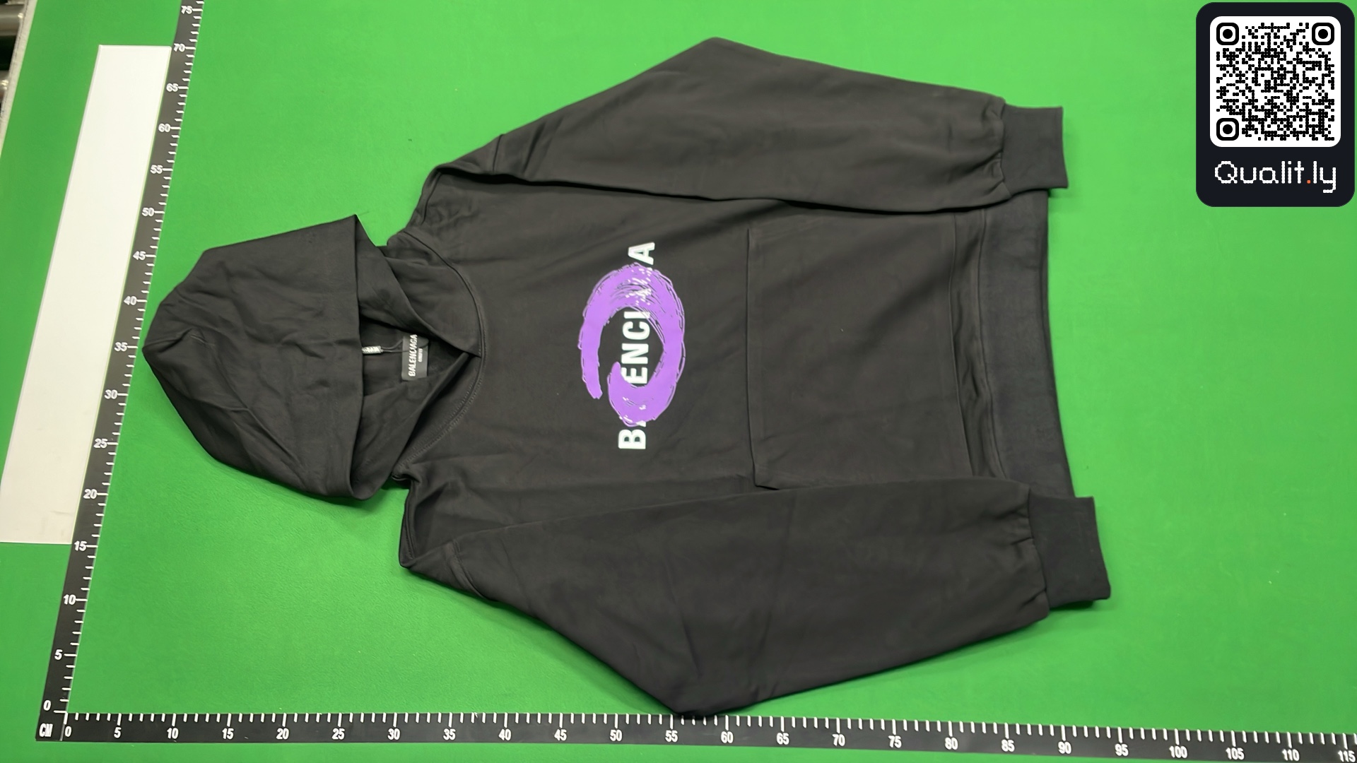 Hoodie QC photo 2 of 4