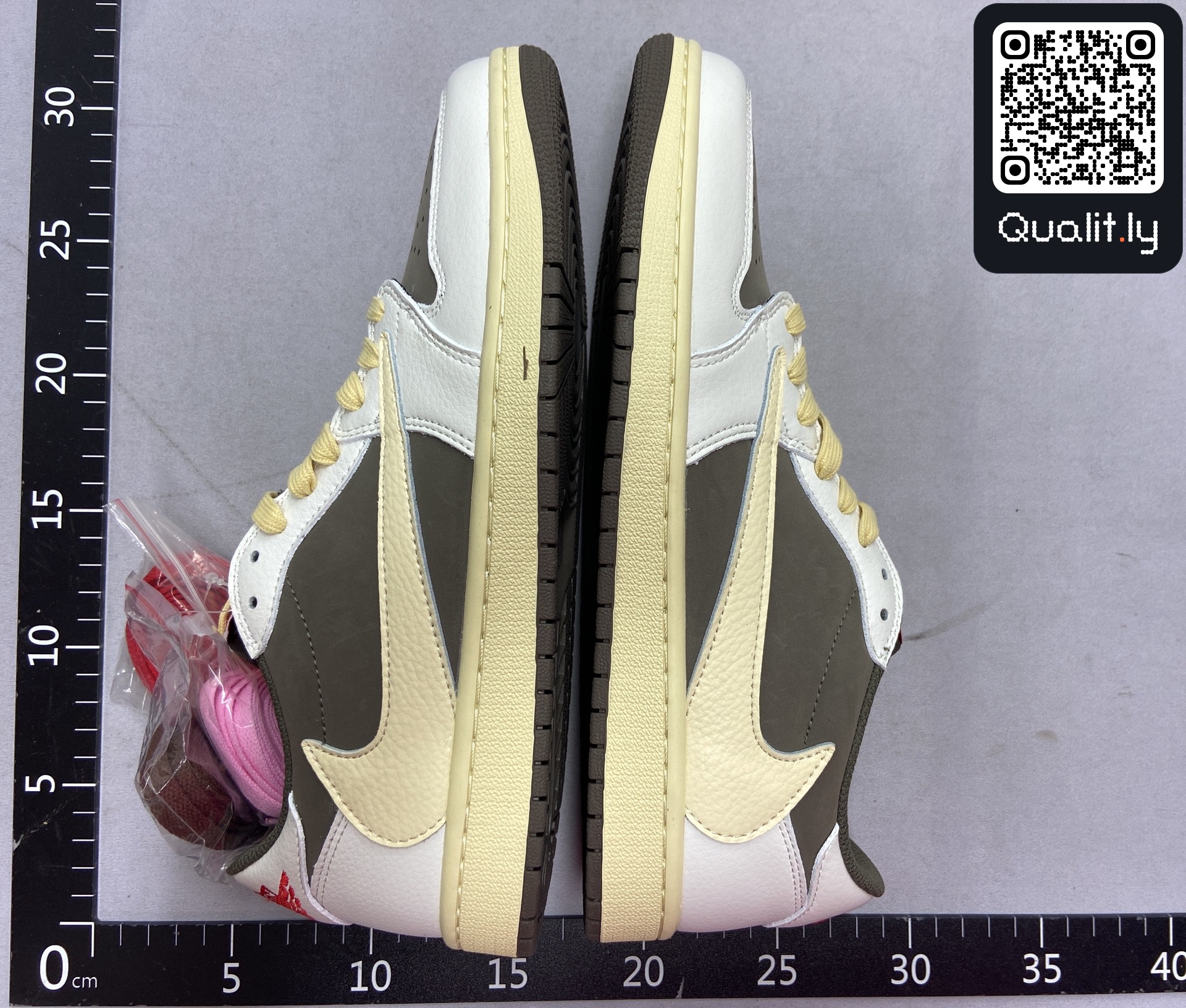 球鞋 QC 照片 3 / 12