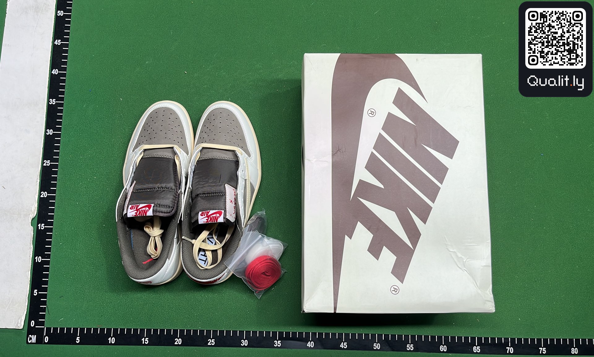 Pantofi sport — fotografie QC 1 din 176