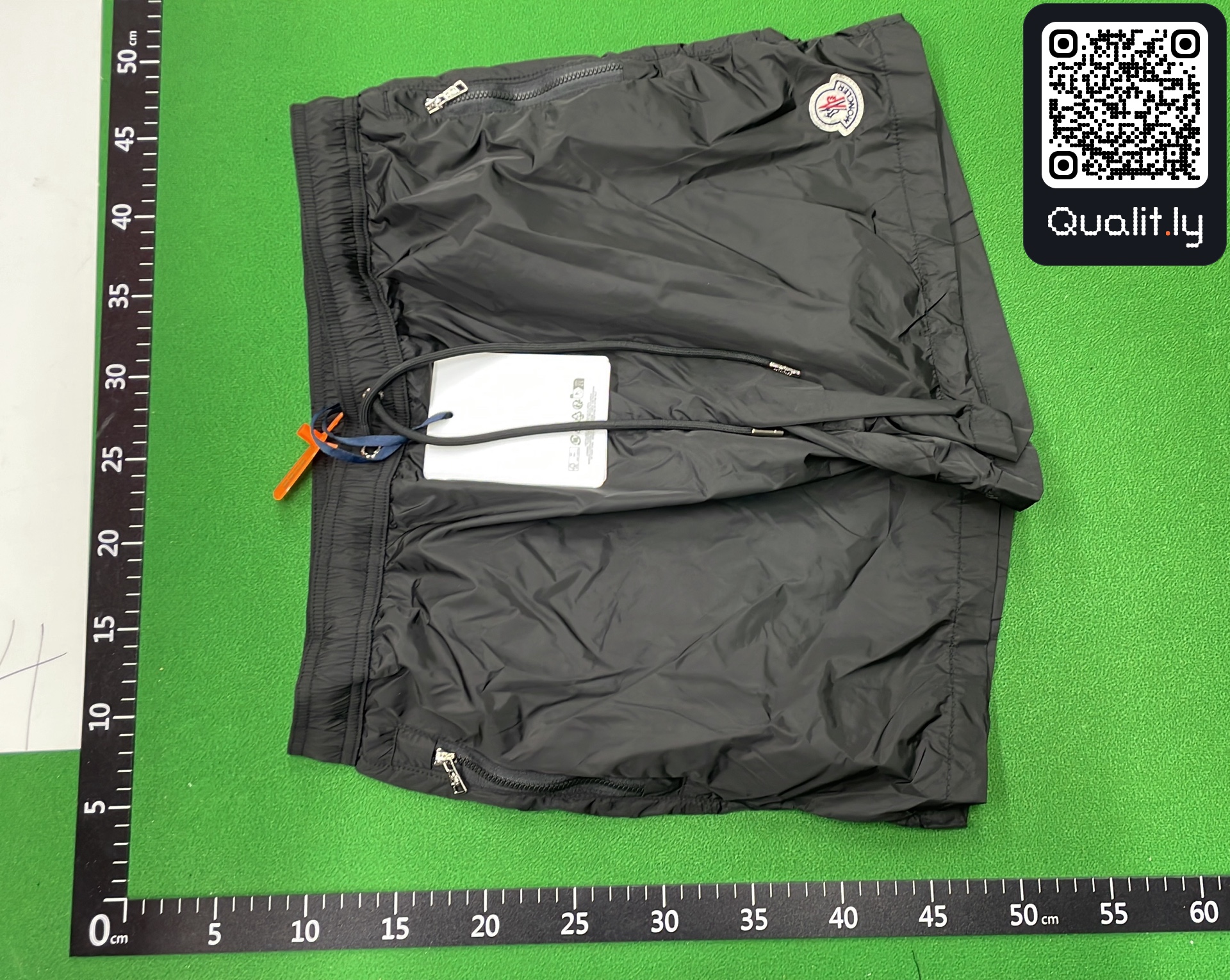 Shorts QC photo 2 of 14