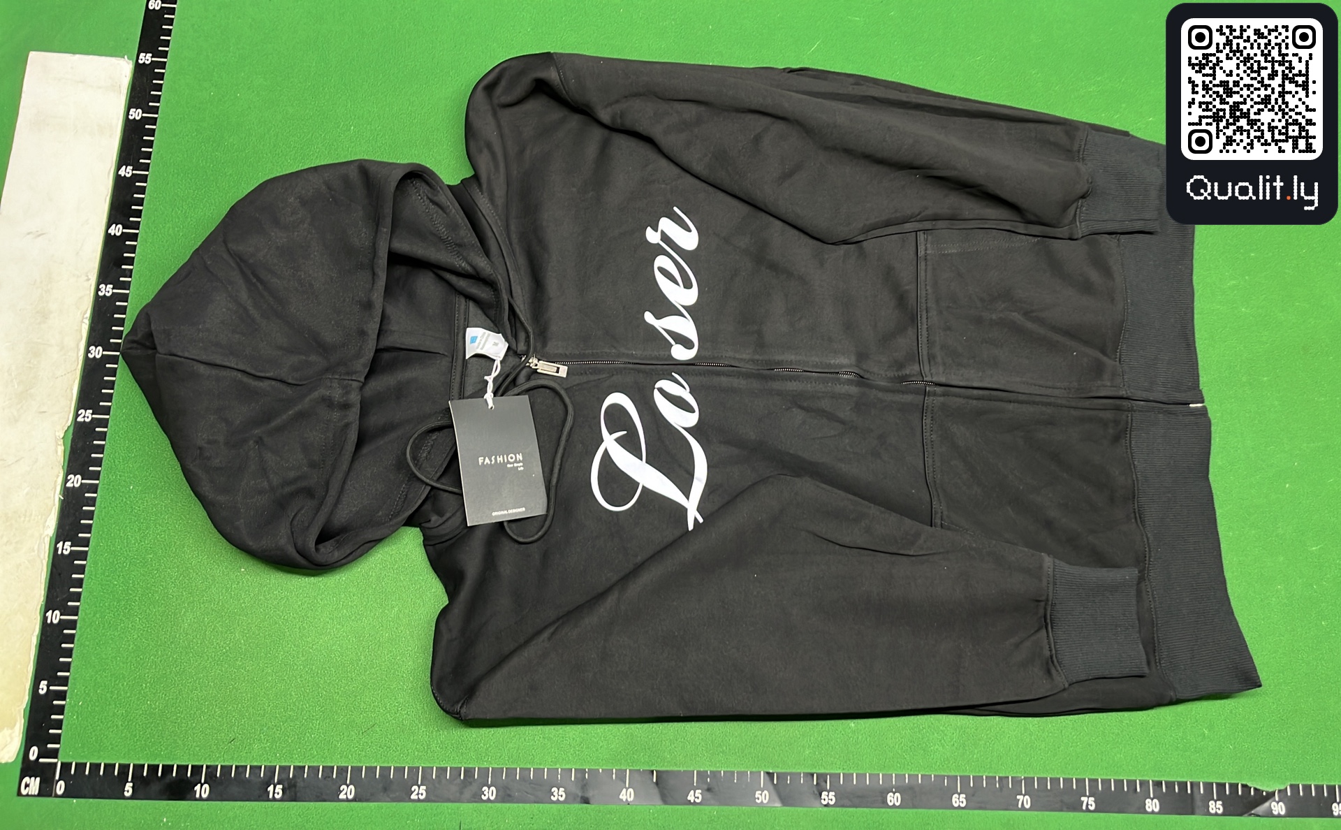 Hoodie QC photo 2 of 4
