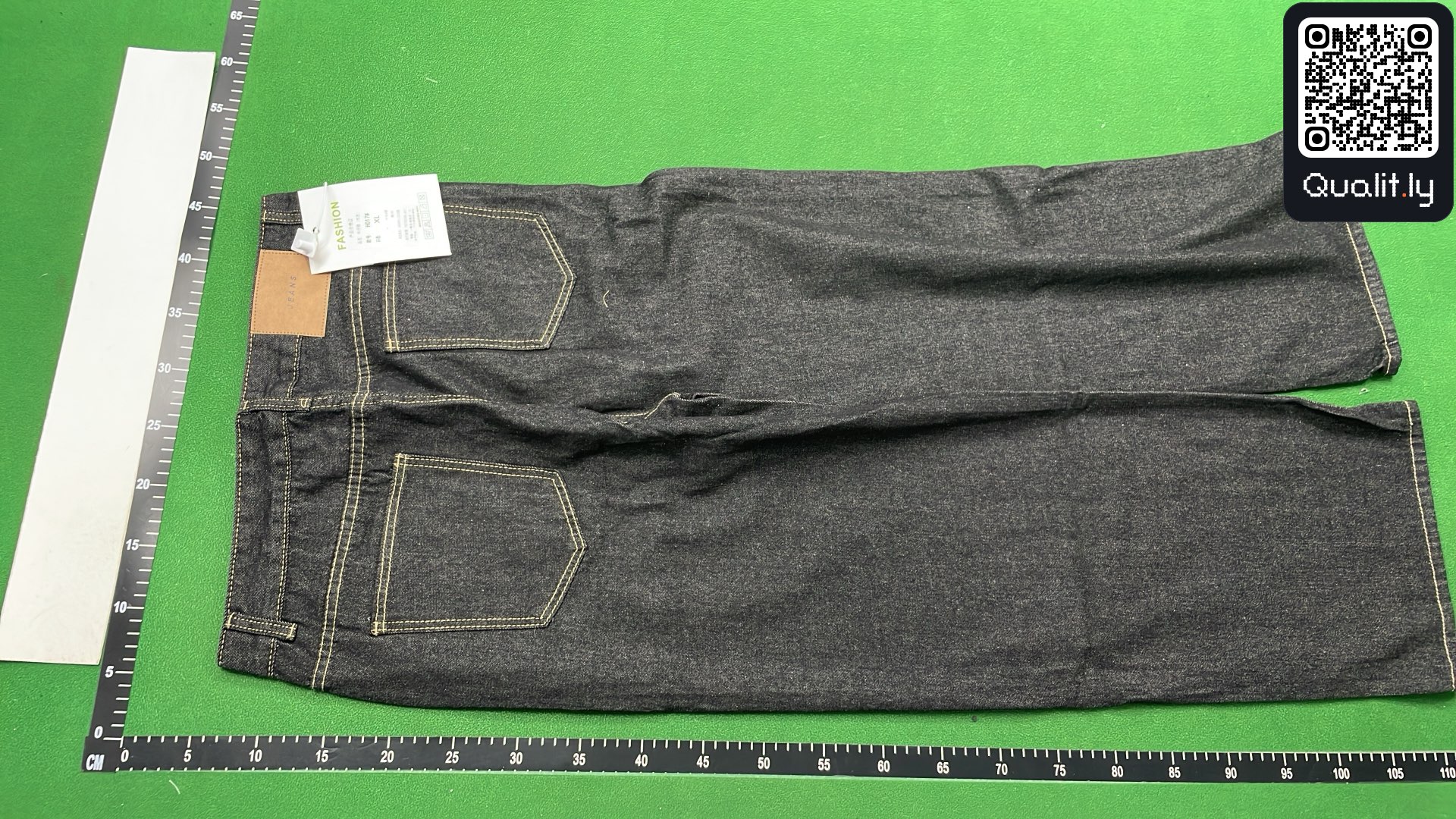 Jeans — foto QC 3 di 14