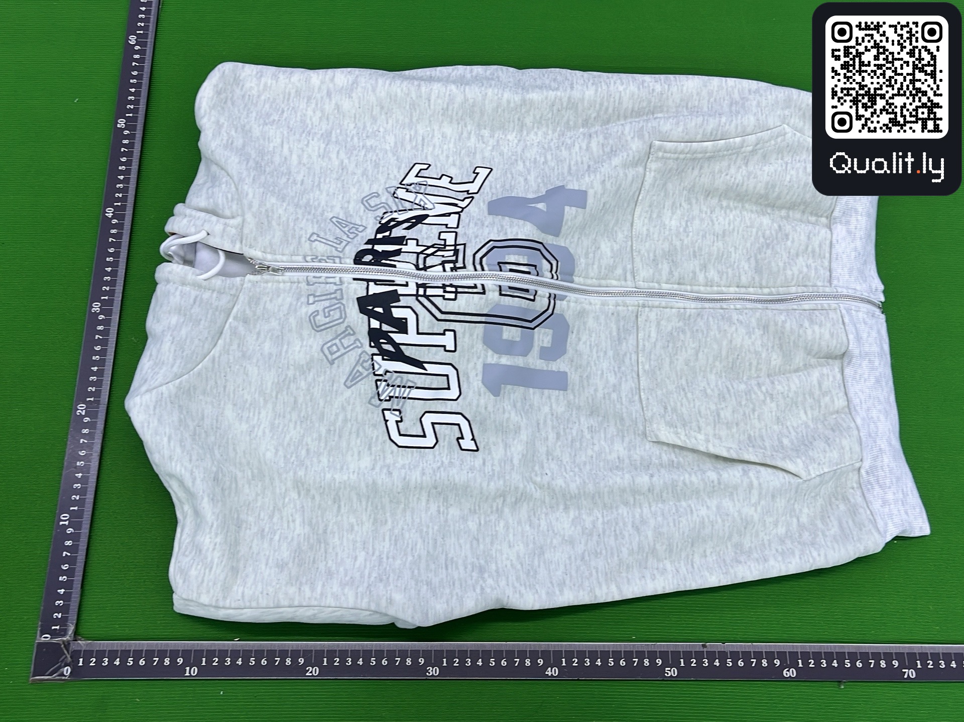 Pull — photo QC 3 sur 4