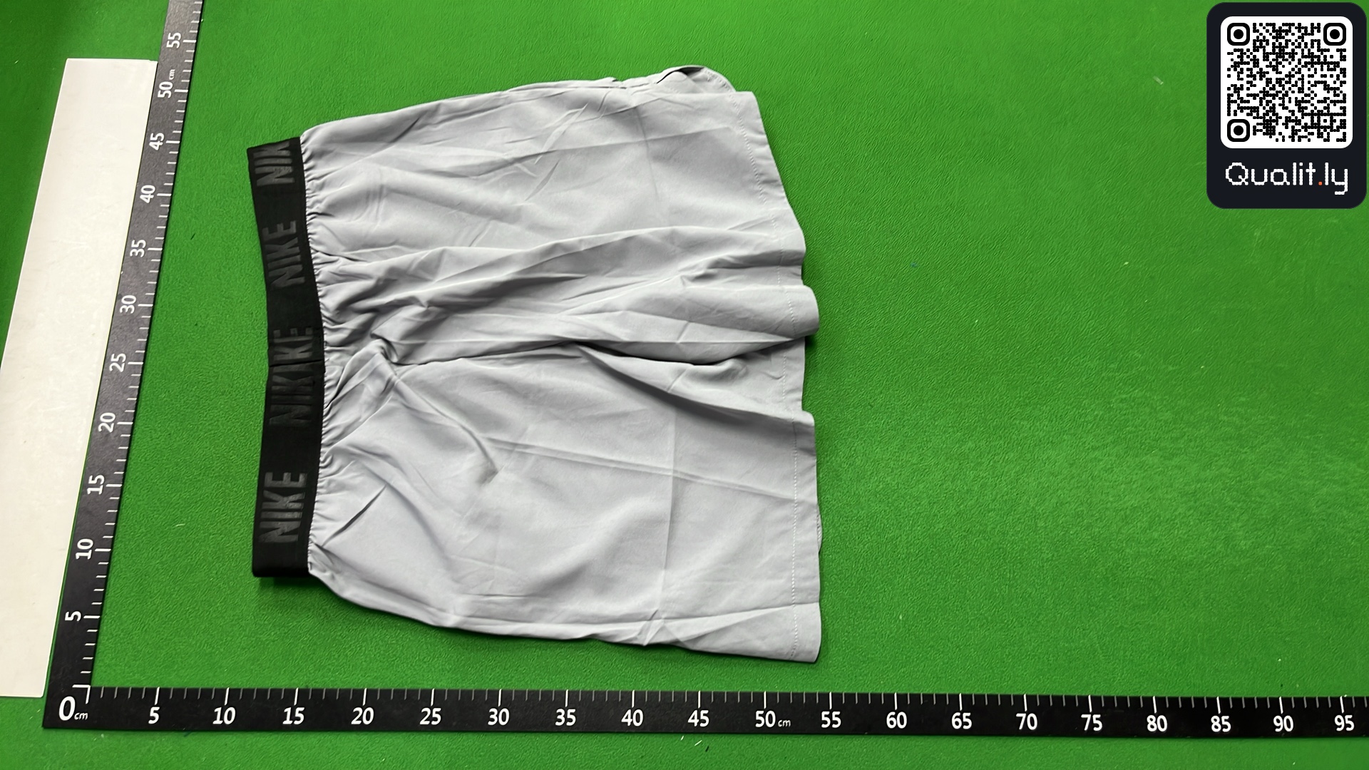 Pantaloni scurți — fotografie QC 3 din 12